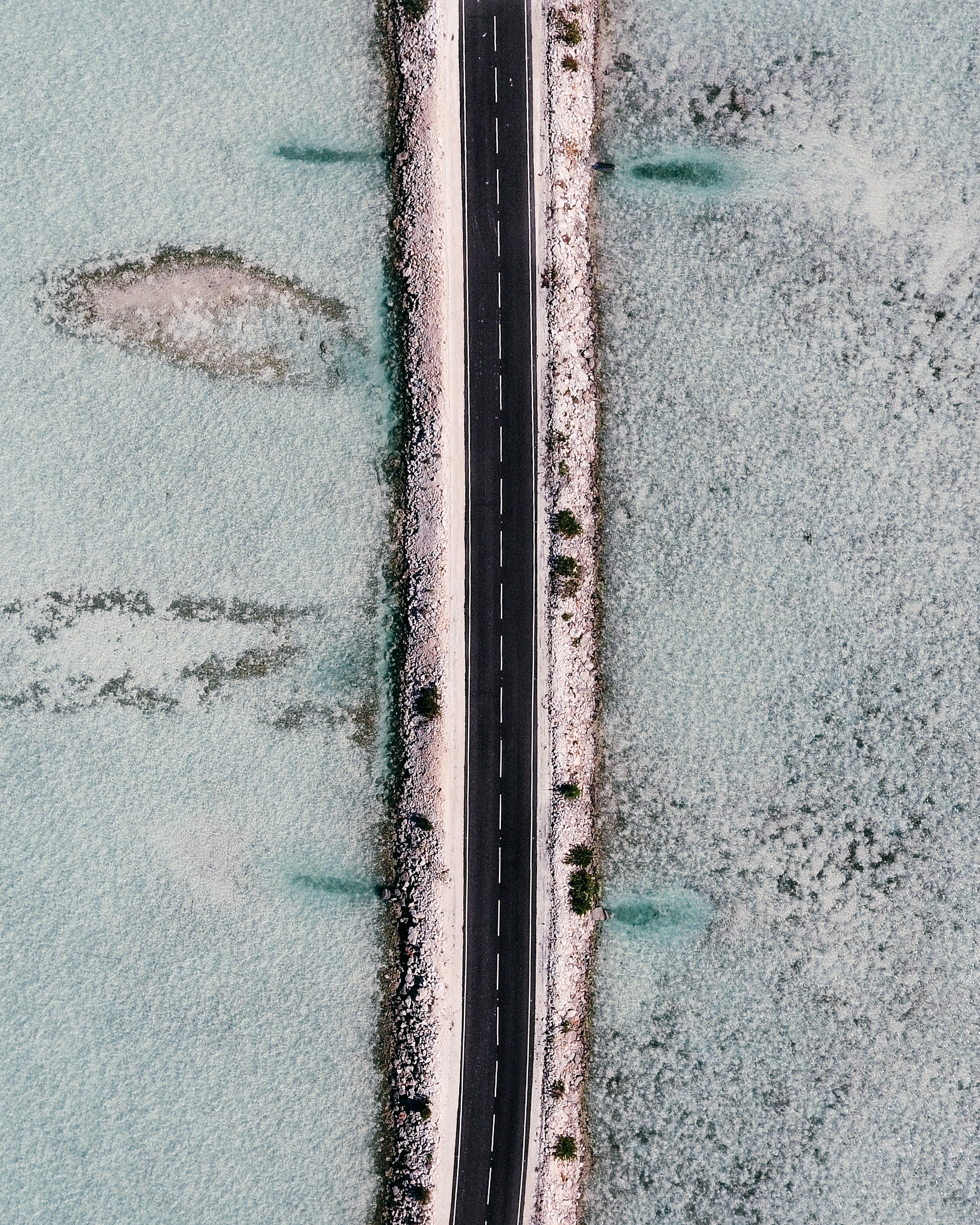 Download mobile wallpaper Road, Miscellaneous, Dam, Ice, View From Above, Miscellanea, Frozen for free.