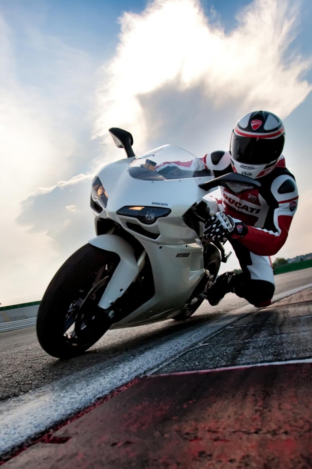 Descarga gratuita de fondo de pantalla para móvil de Motocicletas, Ducati, Vehículos.