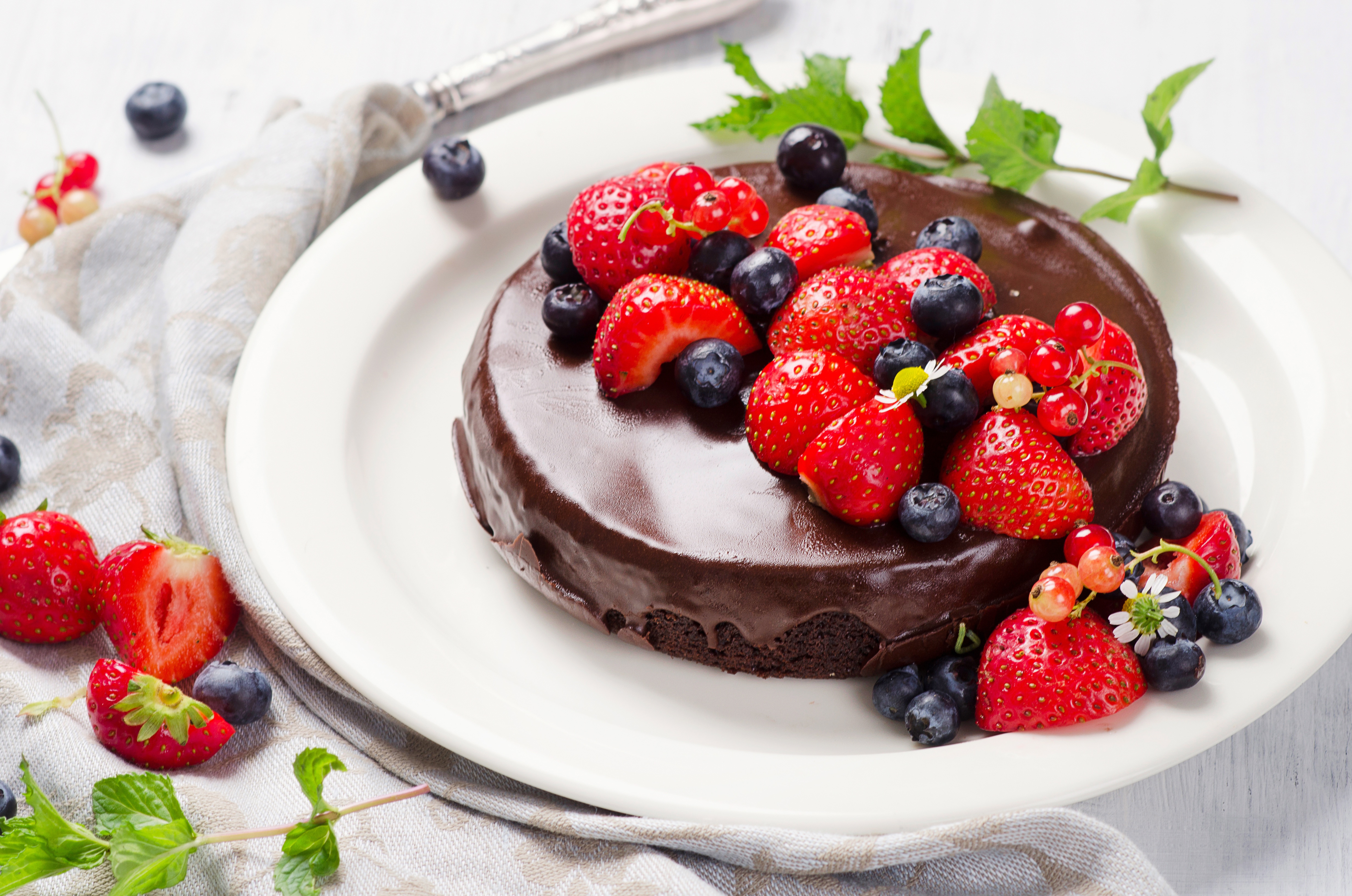 Free download wallpaper Food, Strawberry, Chocolate, Blueberry, Still Life, Cake, Berry, Fruit, Pastry on your PC desktop