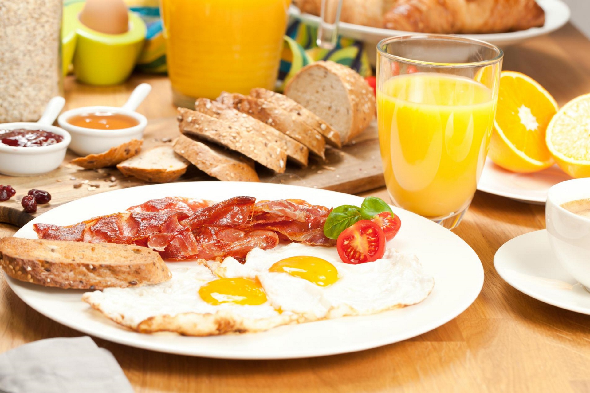 food, breakfast, bacon, bread, egg, juice, still life