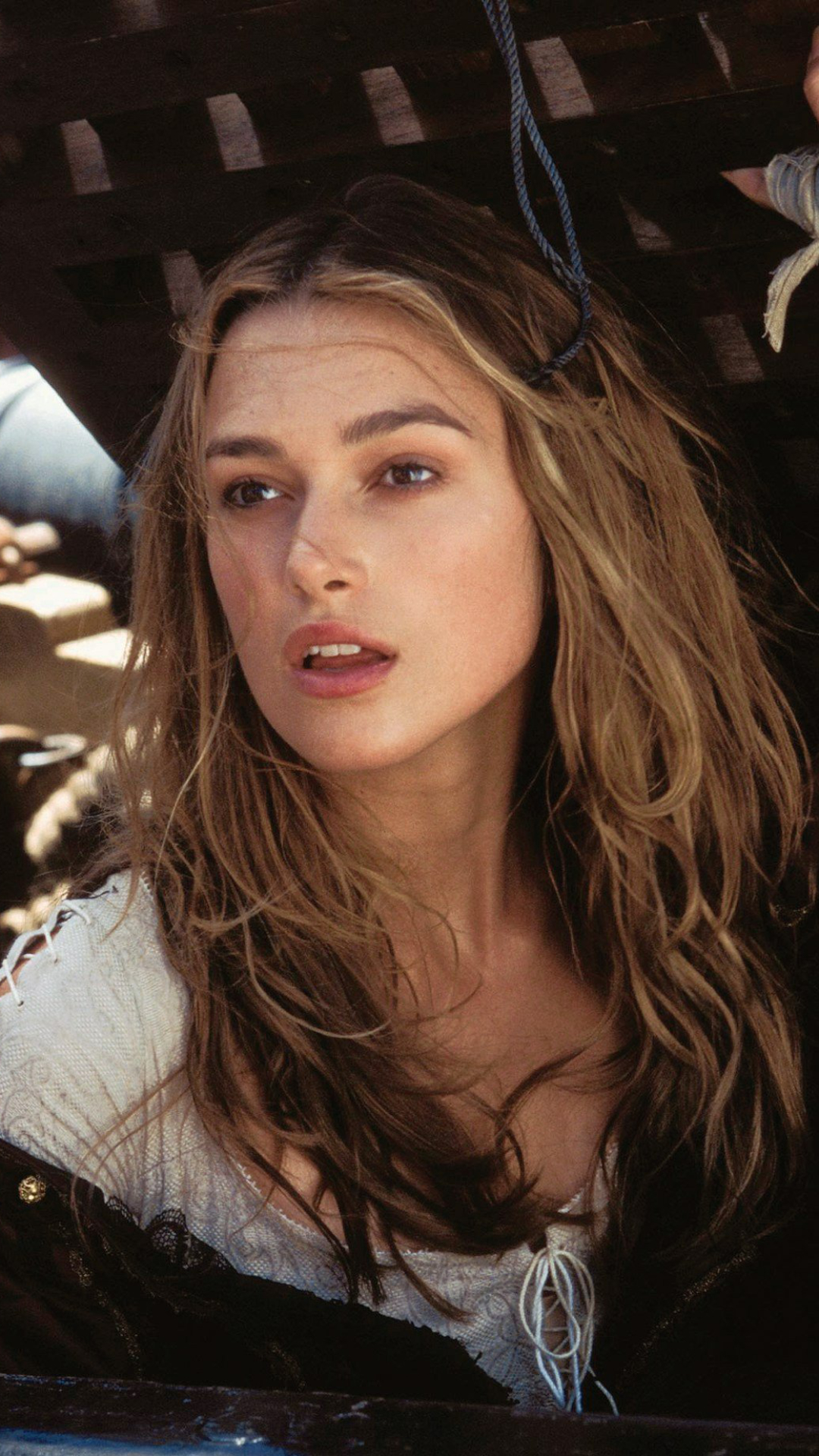 Download mobile wallpaper Pirates Of The Caribbean, Movie, Elizabeth Swann, Keira Knightley, Pirates Of The Caribbean: The Curse Of The Black Pearl for free.