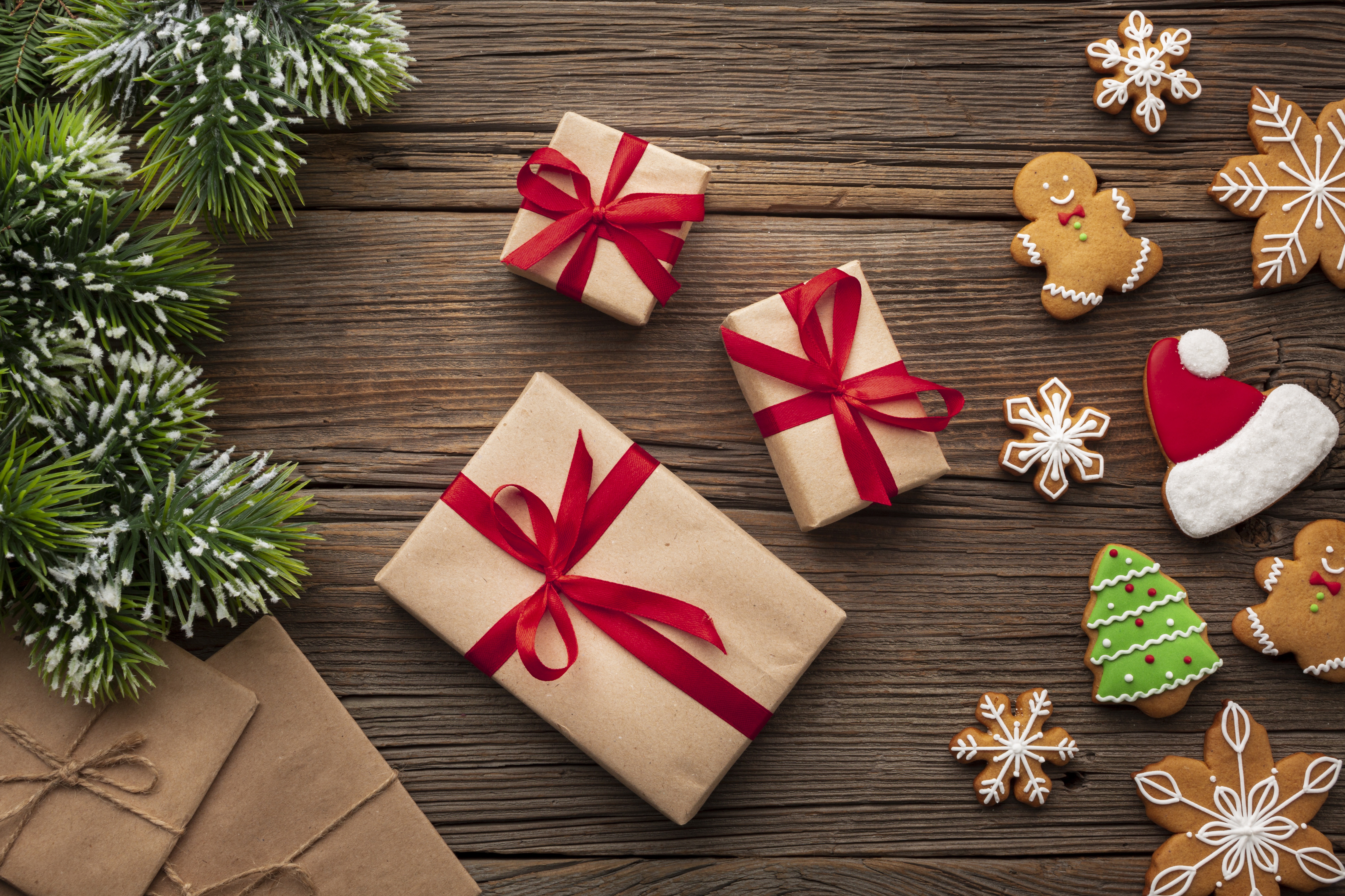 Handy-Wallpaper Feiertage, Weihnachten, Geschenk, Stillleben, Plätzchen kostenlos herunterladen.