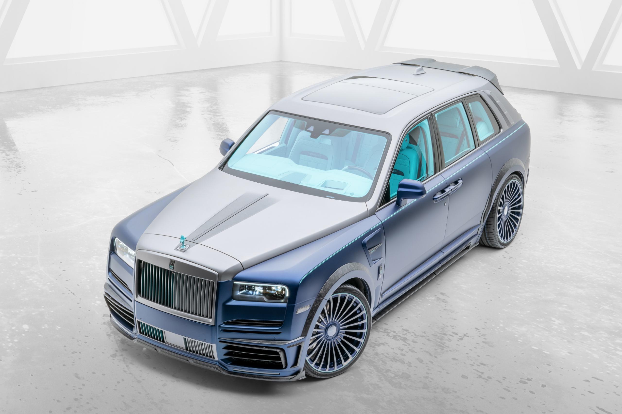 Download mobile wallpaper Rolls Royce, Vehicles, Rolls Royce Cullinan for free.
