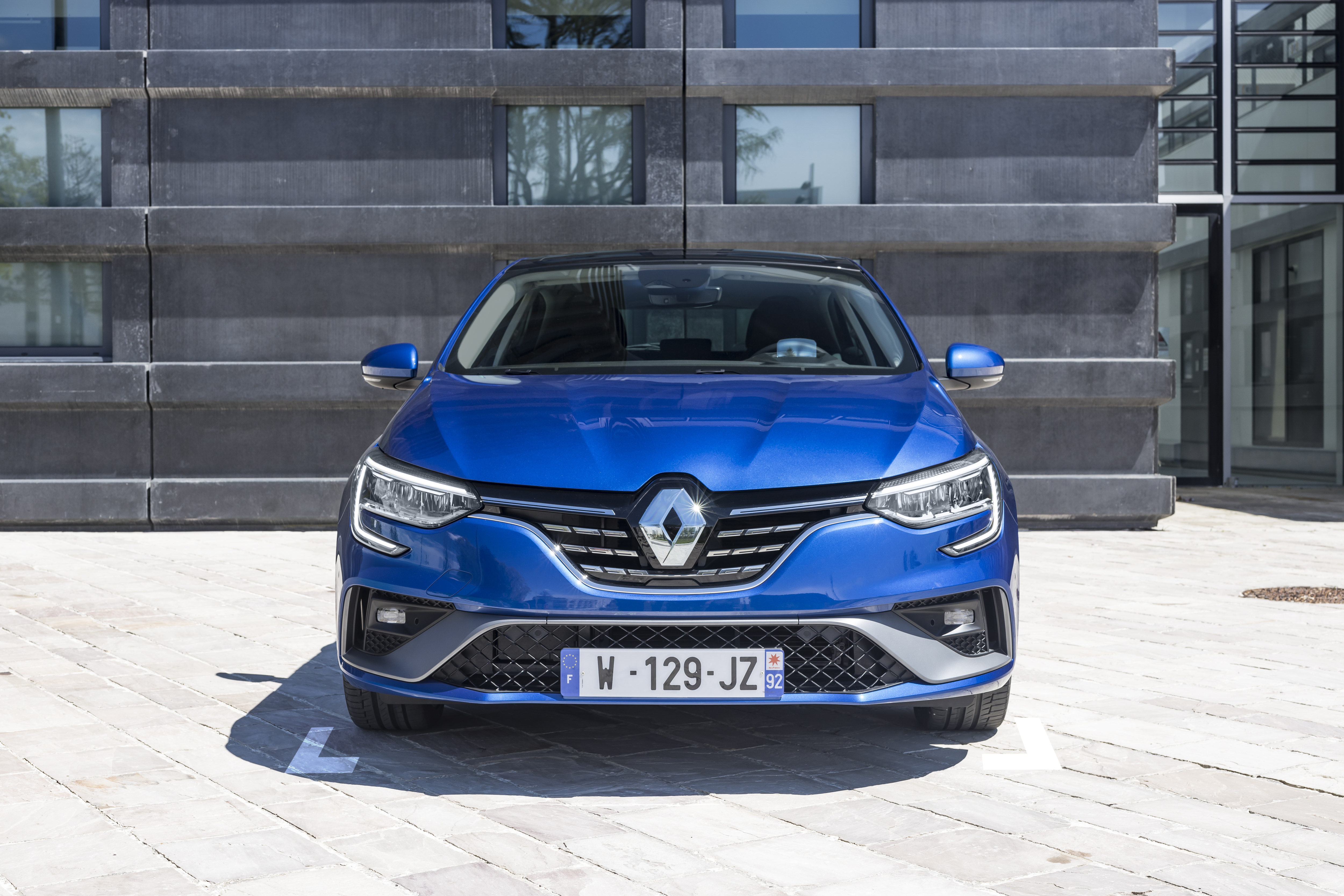 Descarga gratuita de fondo de pantalla para móvil de Renault, Coche Eléctrico, Vehículos, Renault Mégane, Renault Mégane E Tech.