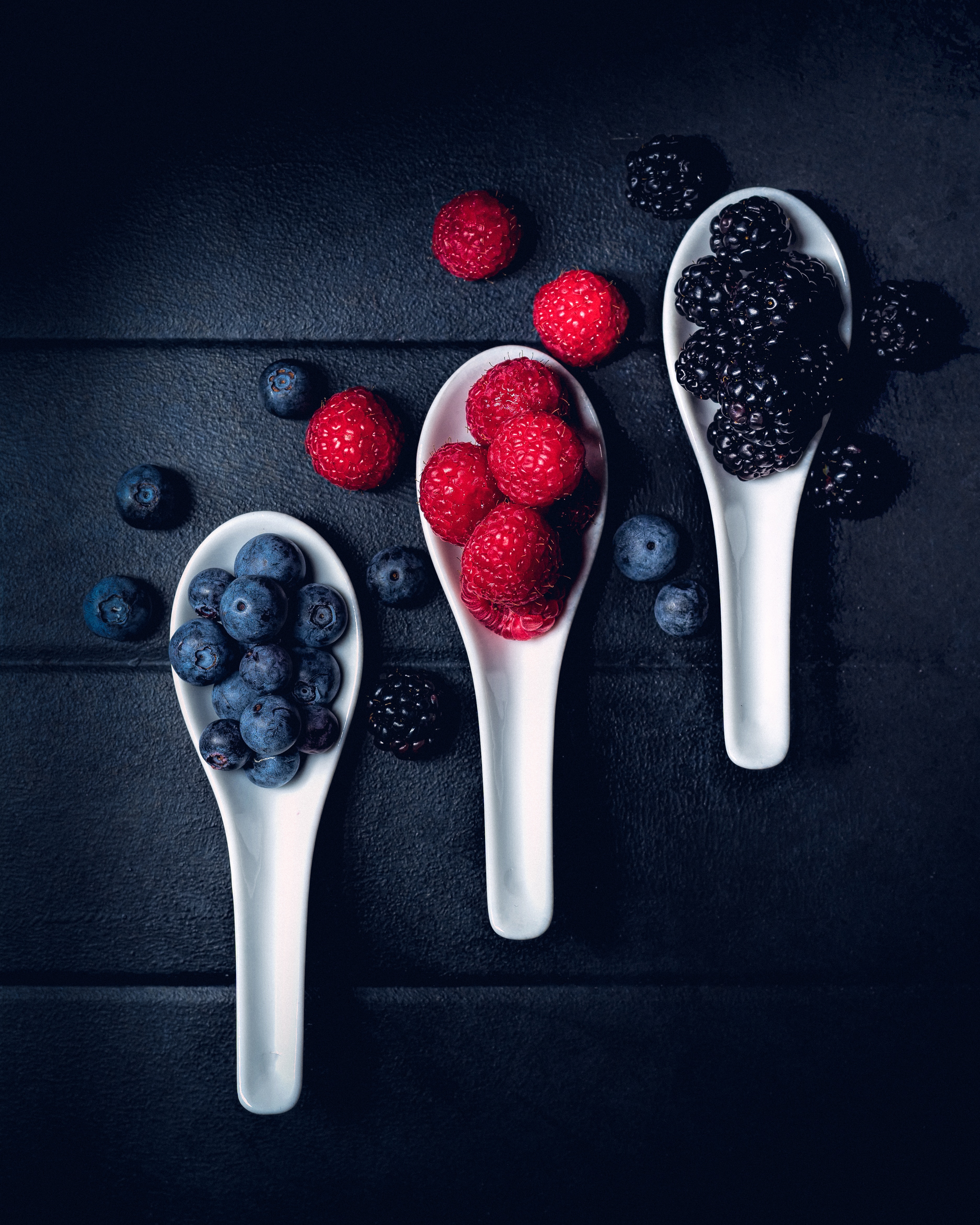 food, berries, bilberries, raspberry, fresh, spoons 1080p