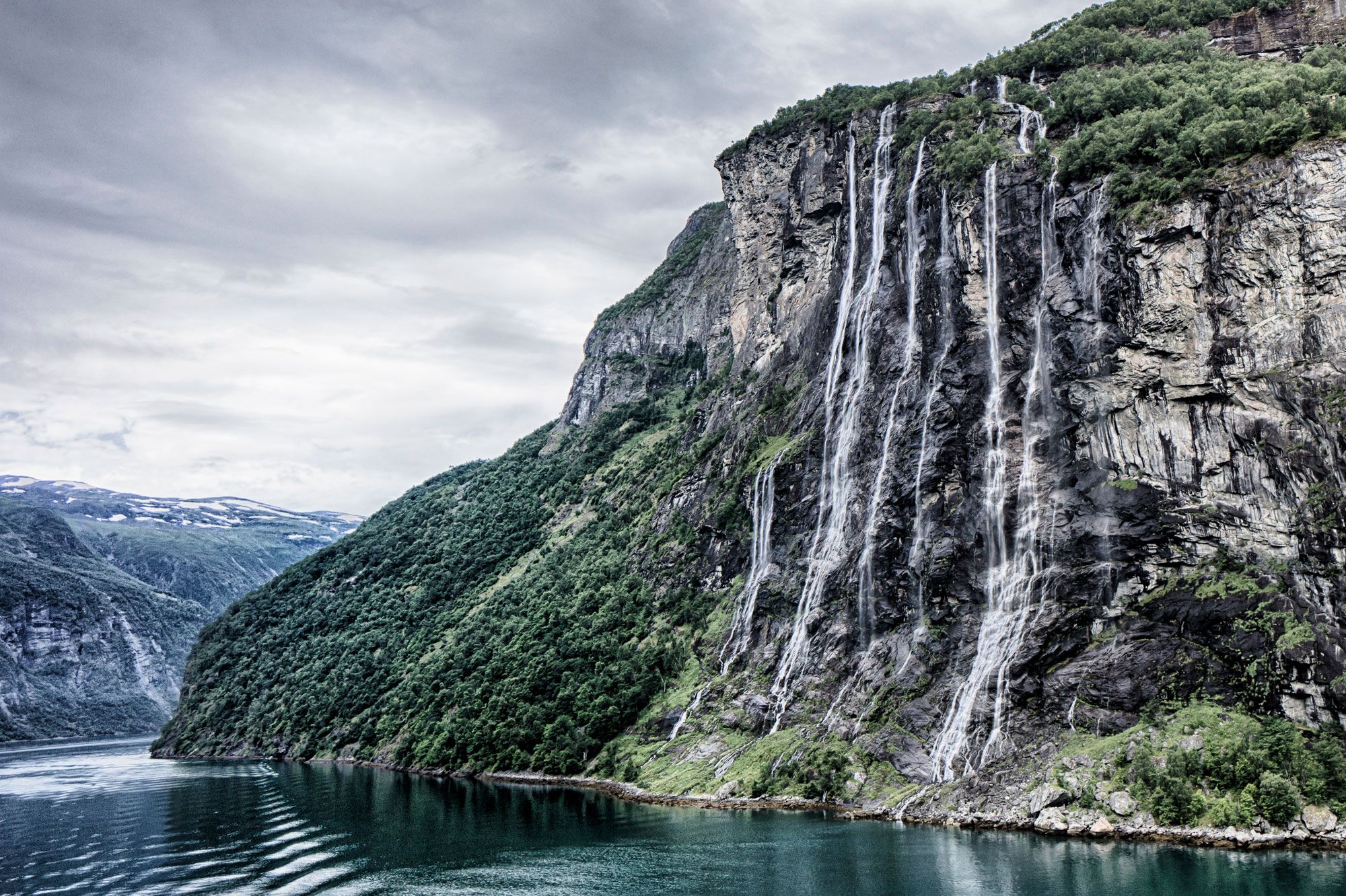 365244 завантажити шпалери земля, водоспад семи сестер норвегія, водоспади - заставки і картинки безкоштовно
