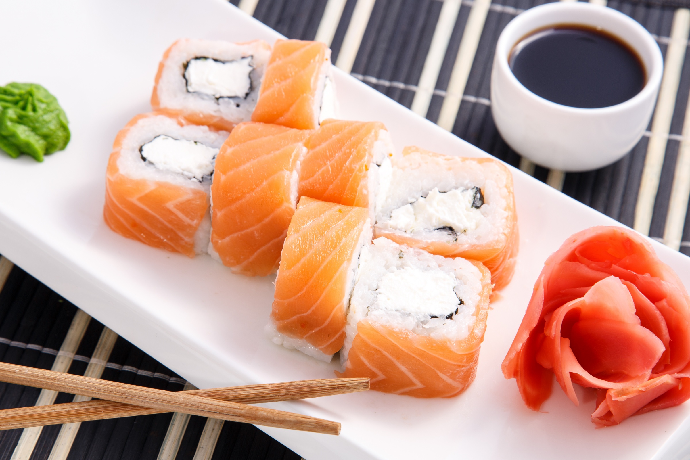 Laden Sie das Sushi, Fisch, Meeresfrüchte, Nahrungsmittel, Reis, Stillleben, Kaffee-Bild kostenlos auf Ihren PC-Desktop herunter