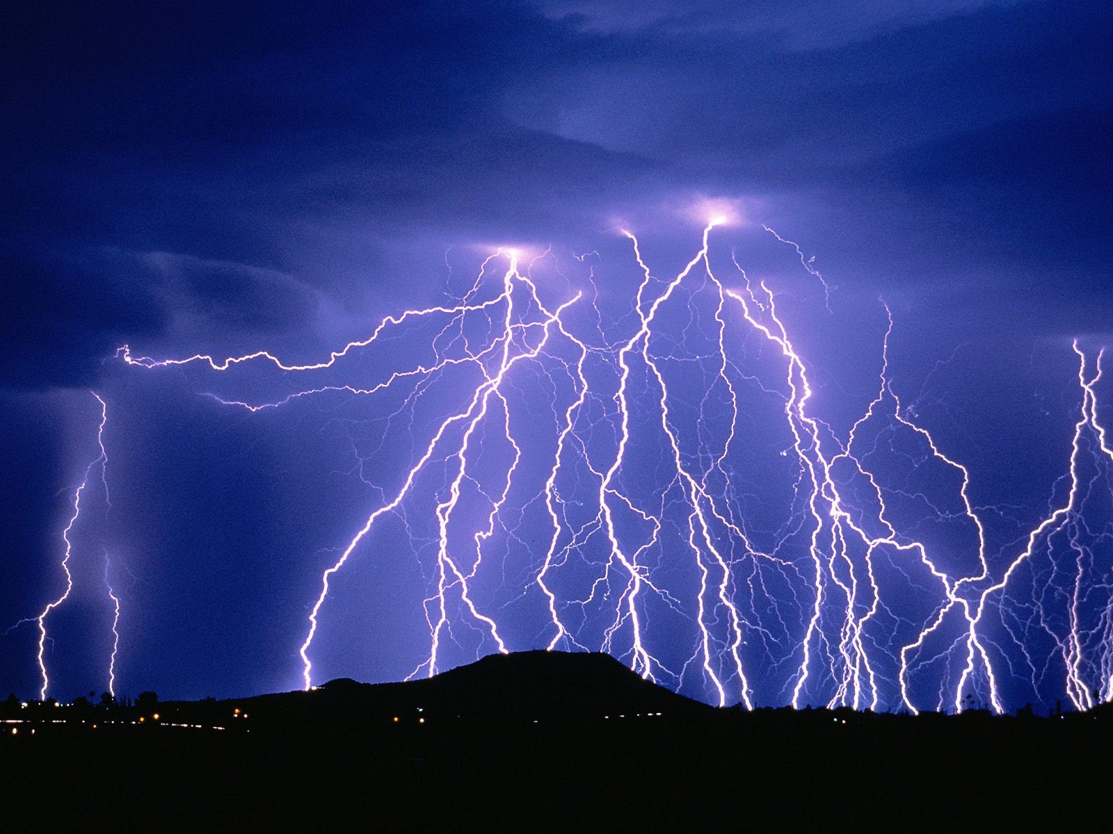 Free download wallpaper Lightning, Photography on your PC desktop
