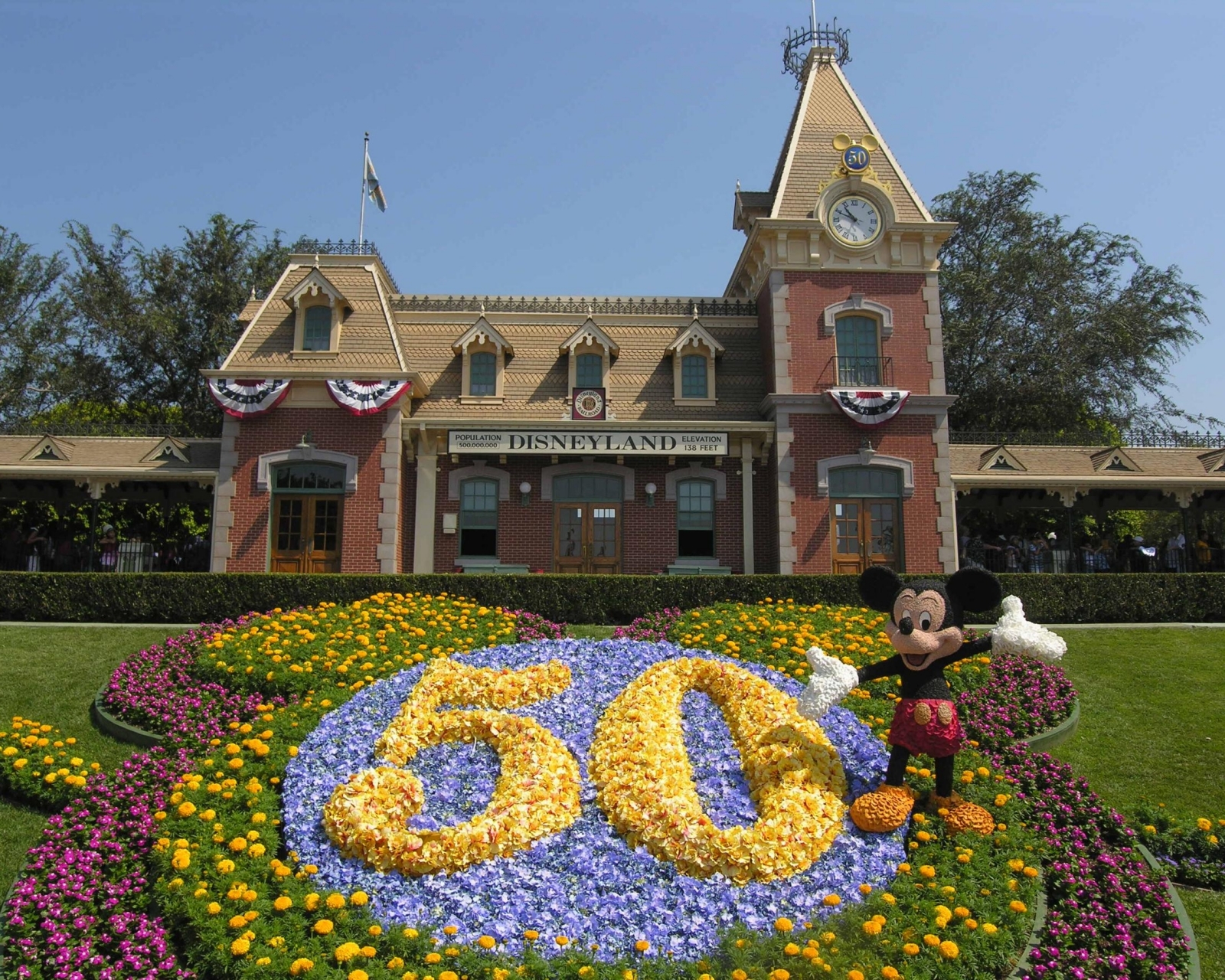 Laden Sie das Disneyland, Menschengemacht, Disney-Bild kostenlos auf Ihren PC-Desktop herunter
