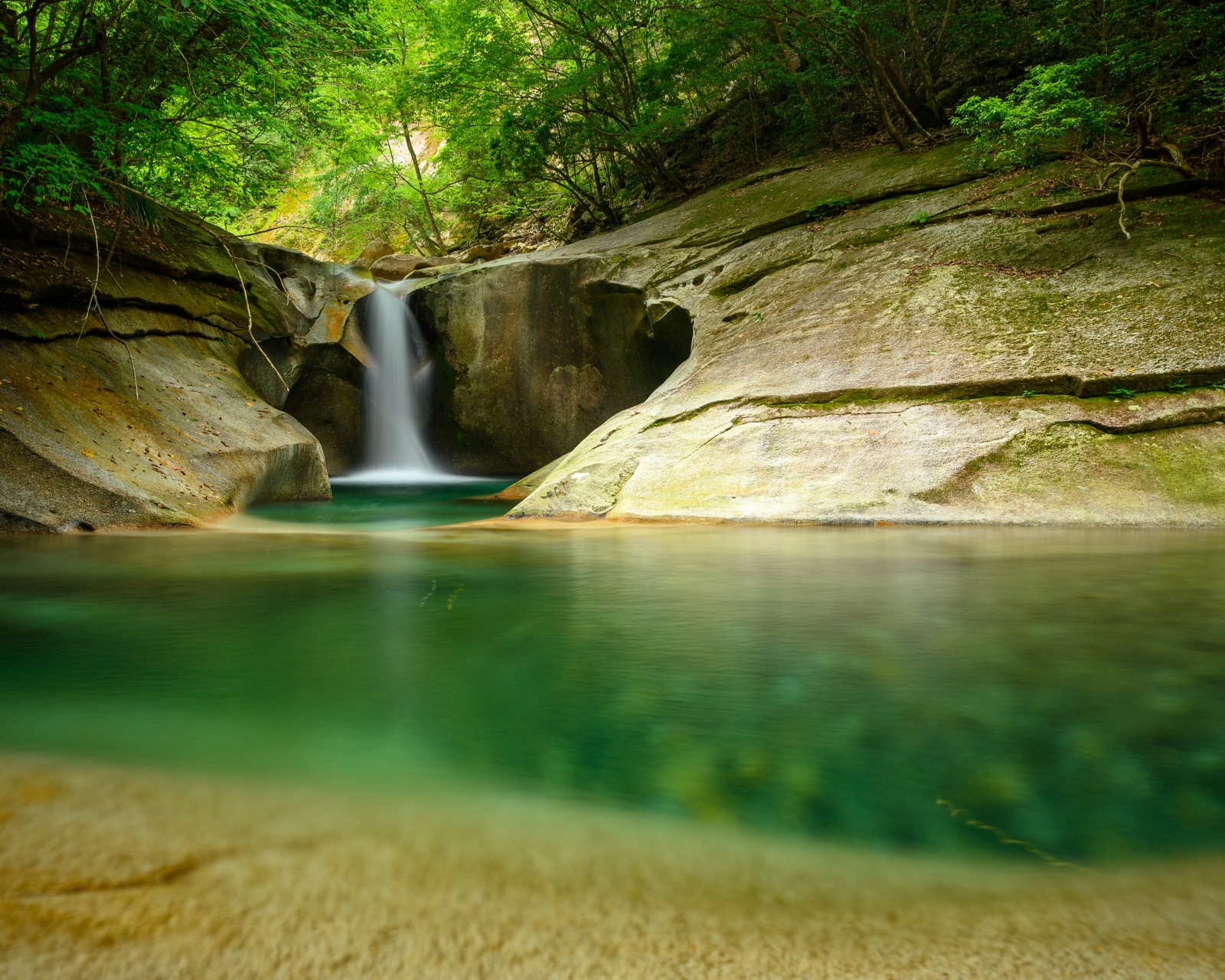 Free download wallpaper Nature, Water, Waterfalls, Waterfall, Earth on your PC desktop