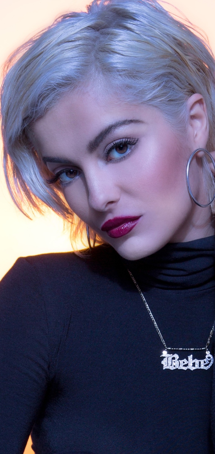 Handy-Wallpaper Musik, Sänger, Blond, Blondinen, Kurzes Haar, Lippenstift, Haselnussbraune Augen, Bebe Rexha kostenlos herunterladen.