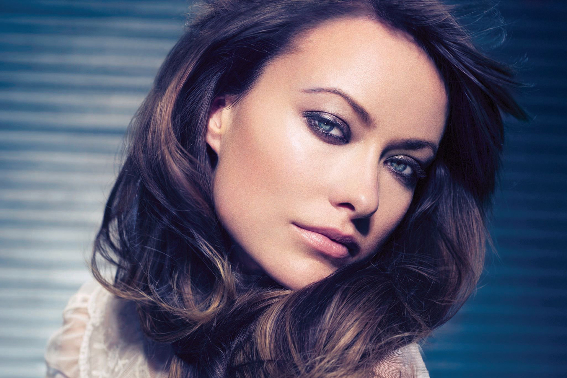 Download mobile wallpaper Olivia Wilde, Face, Brunette, Blue Eyes, American, Celebrity, Actress for free.