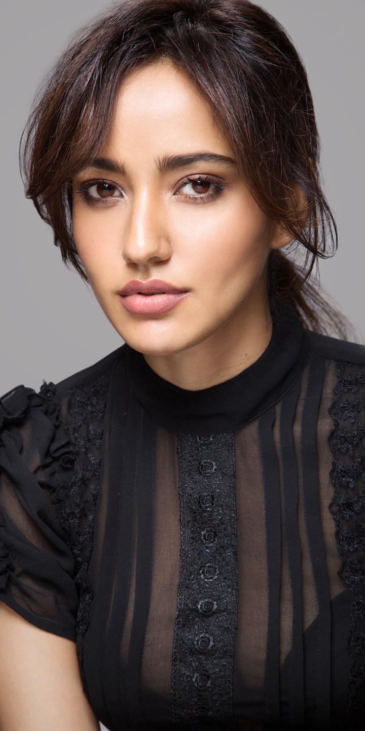 Download mobile wallpaper Celebrity, Actress, Neha Sharma for free.