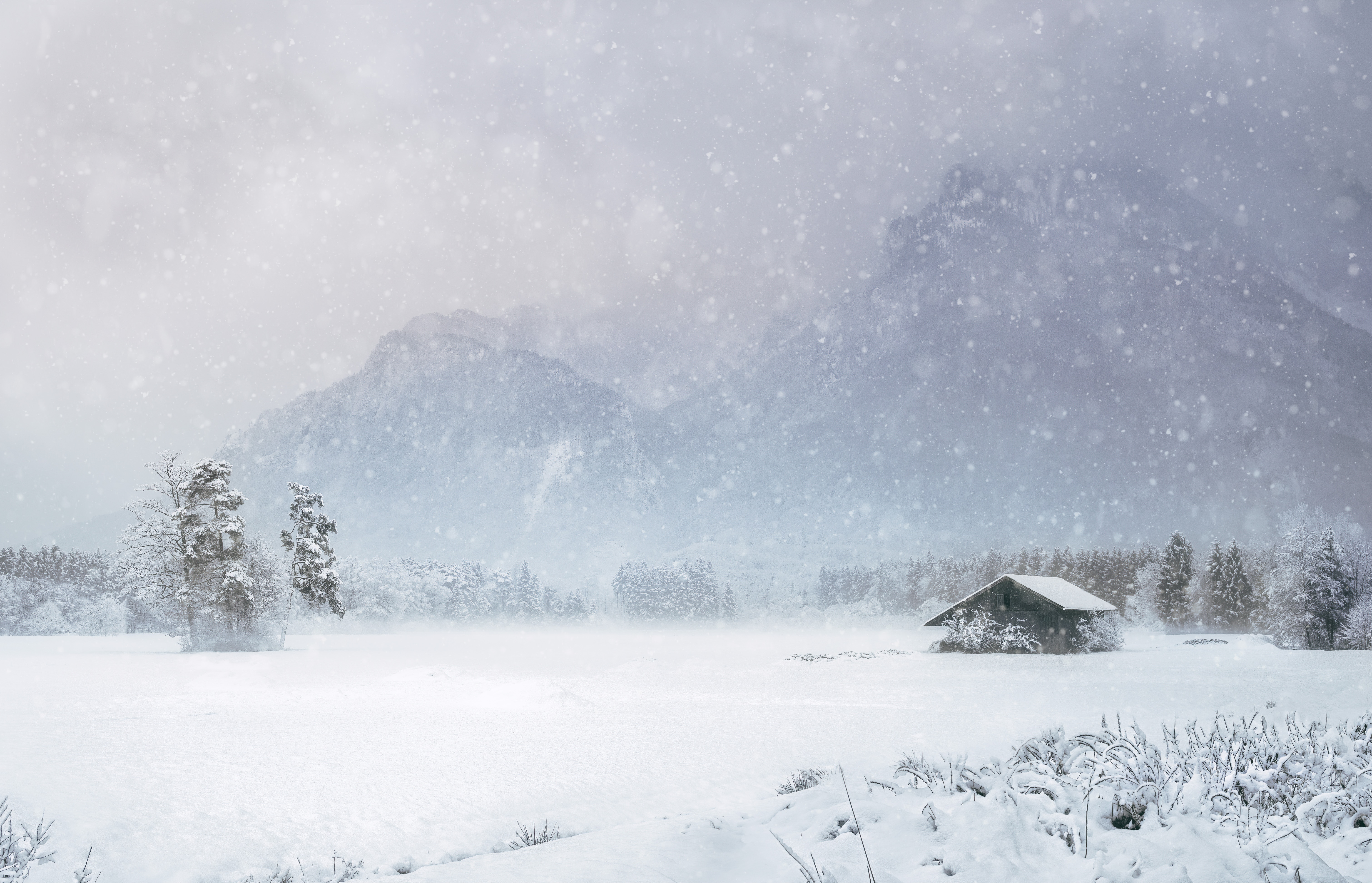 73164 Hintergrundbild herunterladen winter, natur, mountains, schnee, kleines haus, lodge, schneesturm - Bildschirmschoner und Bilder kostenlos