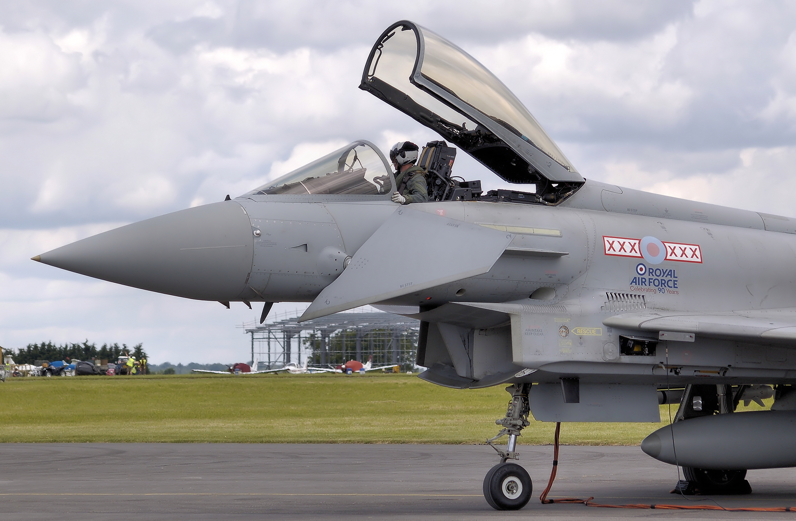 267253 baixar papel de parede militar, eurofighter typhoon - protetores de tela e imagens gratuitamente
