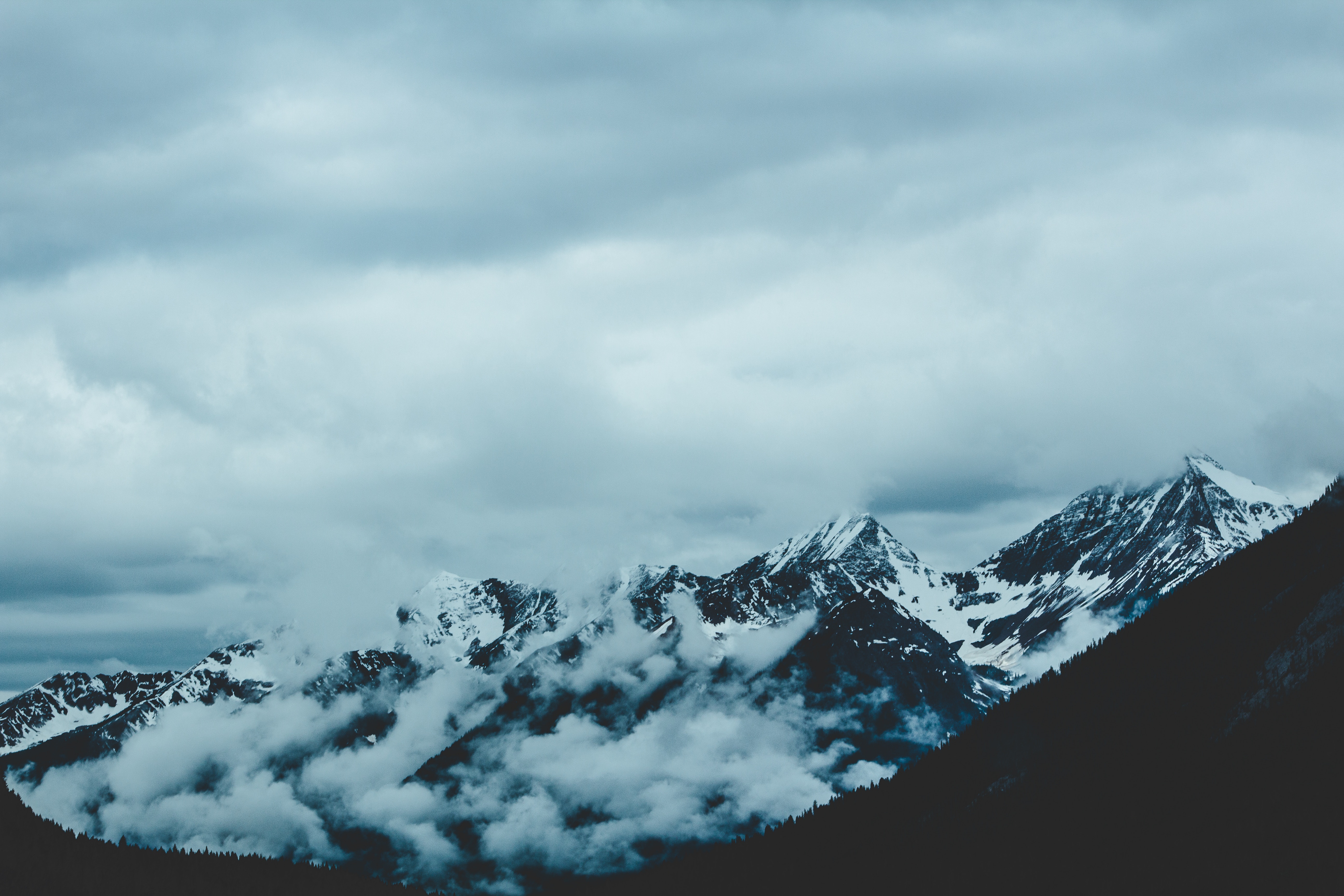PCデスクトップに自然, スカイ, 山脈, 霧, トップス, 頂点, 雪に覆われた, 積雪画像を無料でダウンロード