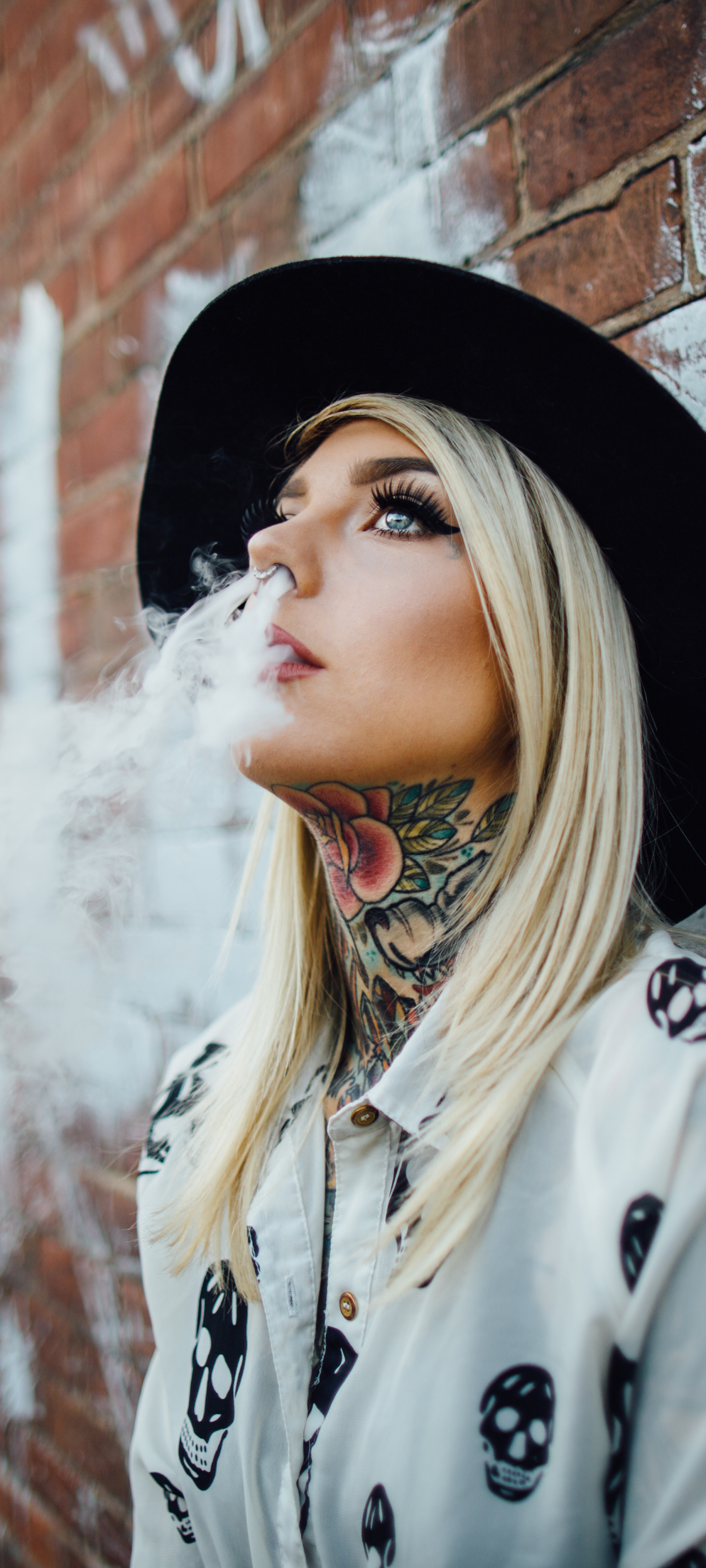 Download mobile wallpaper Smoke, Tattoo, Blonde, Hat, Model, Women for free.