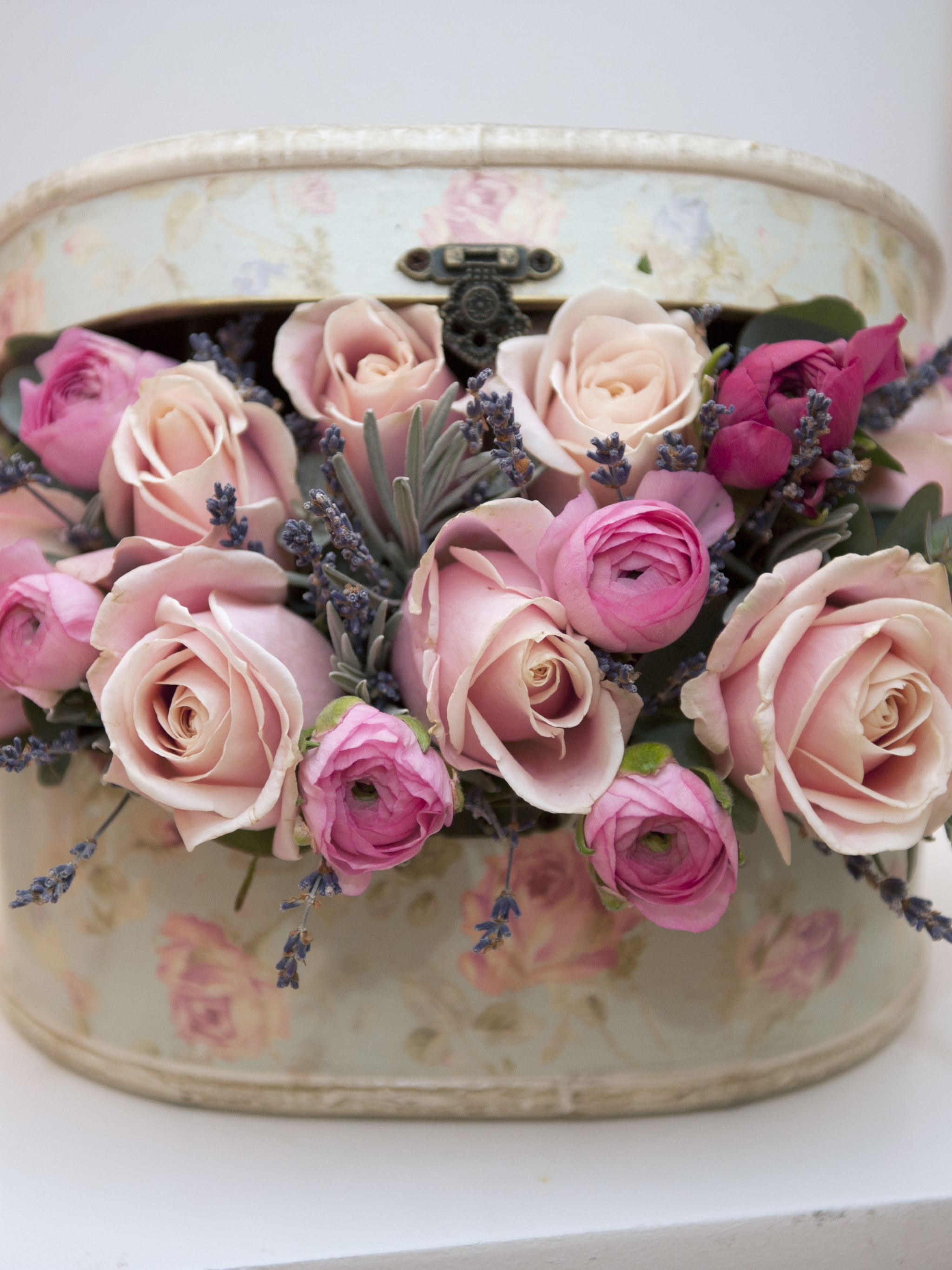 Download mobile wallpaper Flower, Rose, Box, Man Made, Pink Flower for free.