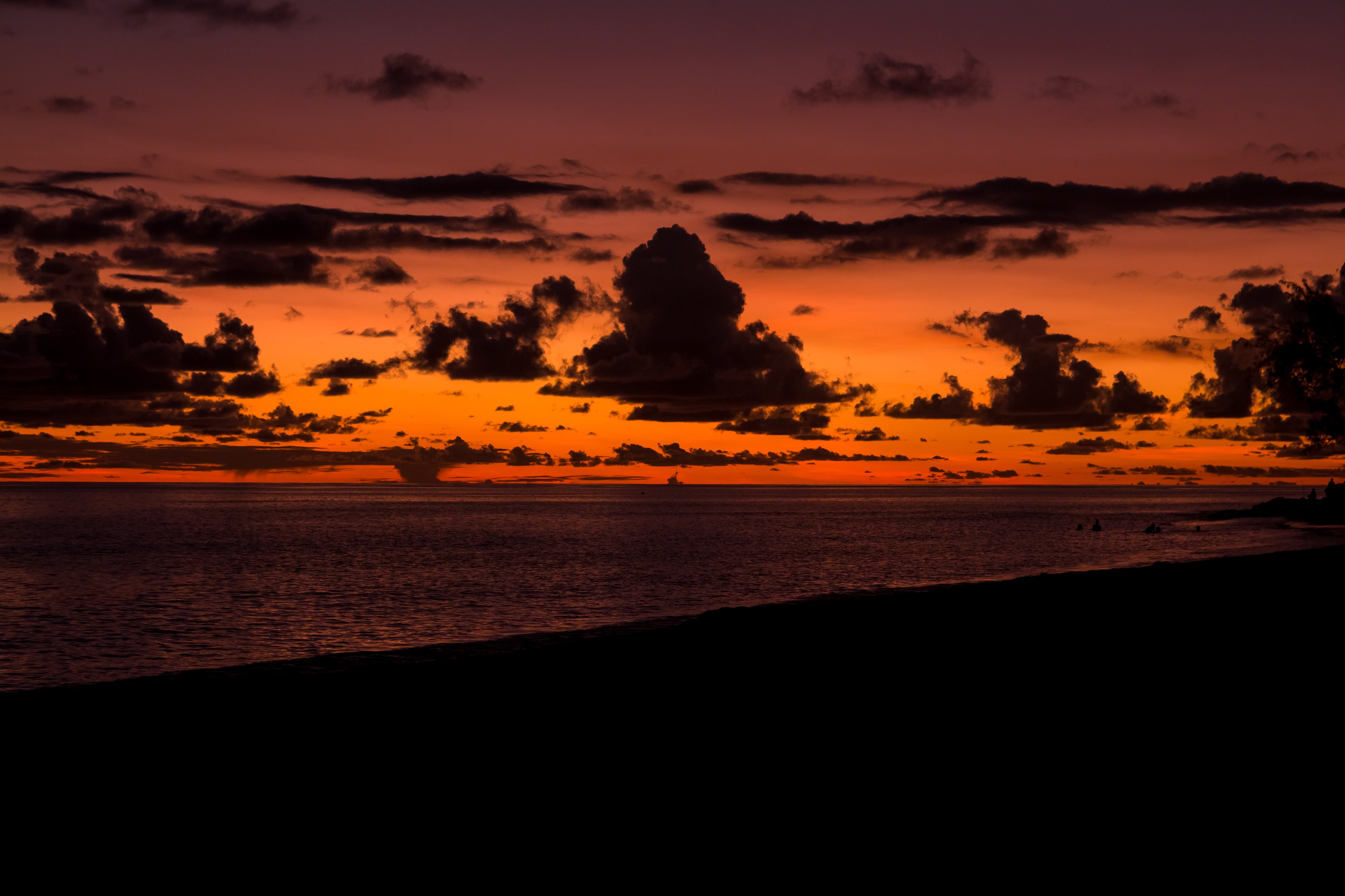 Laden Sie das Natur, Sunset, Horizont, Clouds, Sea, Strand-Bild kostenlos auf Ihren PC-Desktop herunter