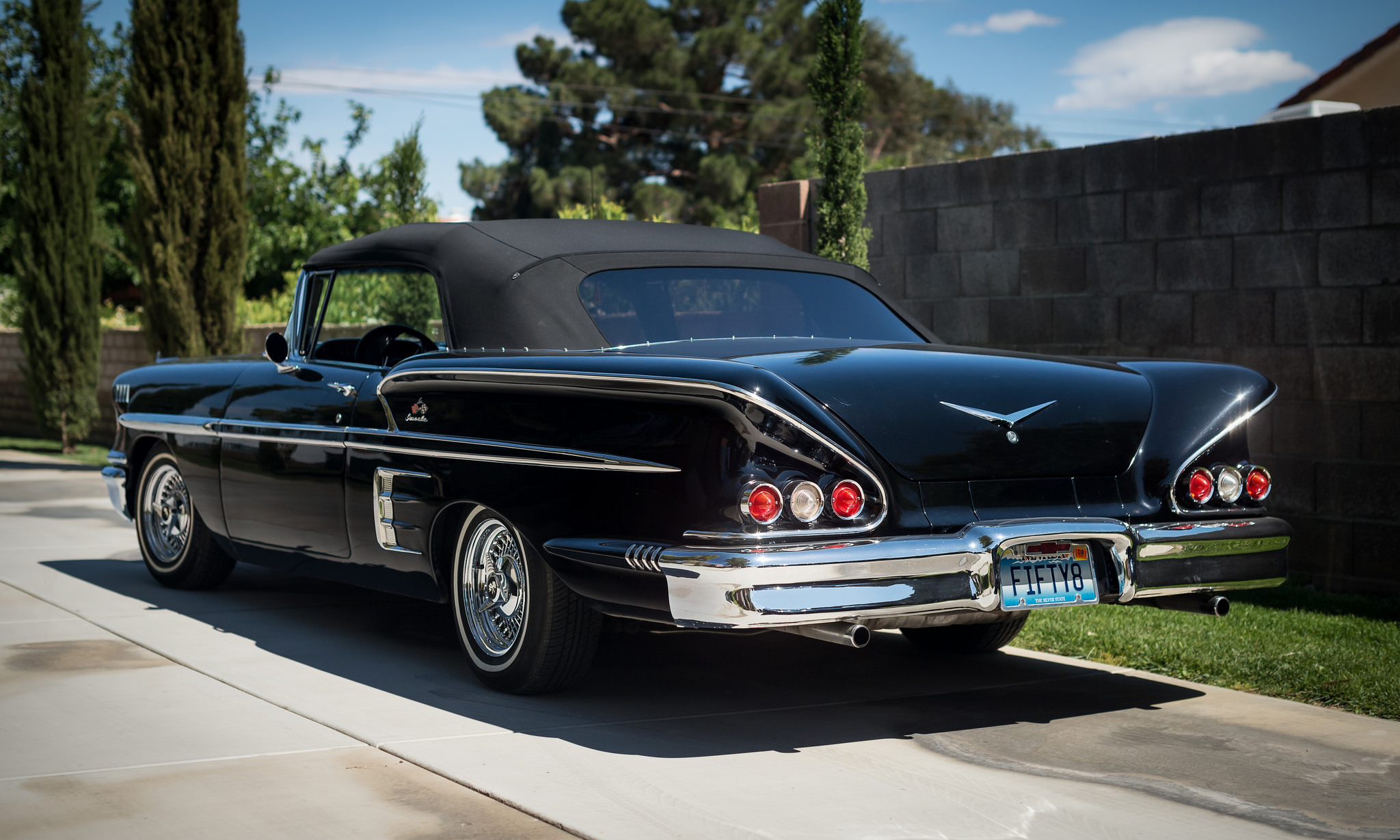 65538 Bild herunterladen chevrolet, cars, schwarz, das schwarze, rückansicht, impala, 1958, chevy - Hintergrundbilder und Bildschirmschoner kostenlos