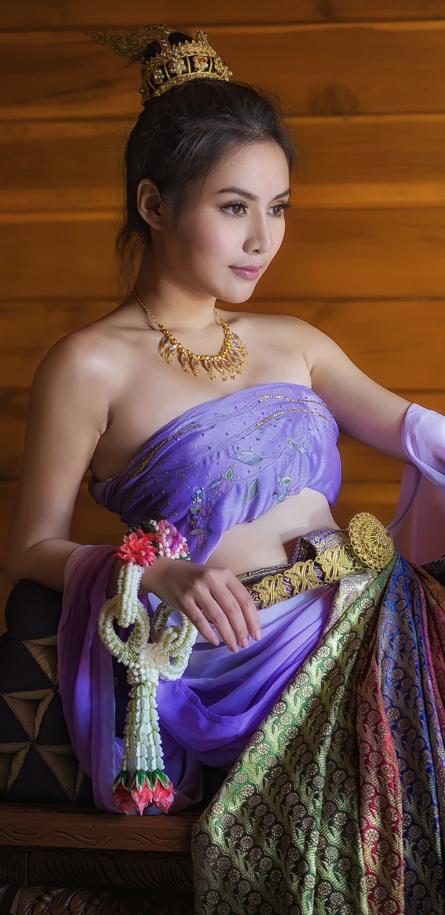 Download mobile wallpaper Dress, Oriental, Model, Women, Belt, Necklace, Asian, Traditional Costume, Hair Dress for free.
