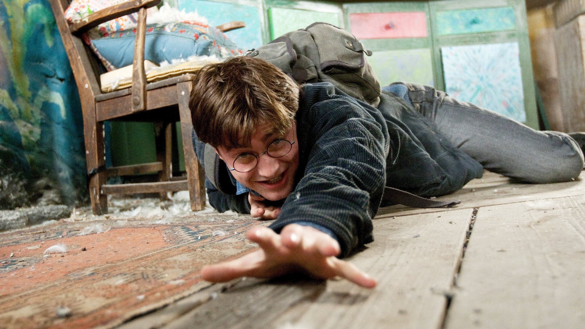 Download mobile wallpaper Harry Potter, Daniel Radcliffe, Movie, Harry Potter And The Deathly Hallows: Part 1 for free.
