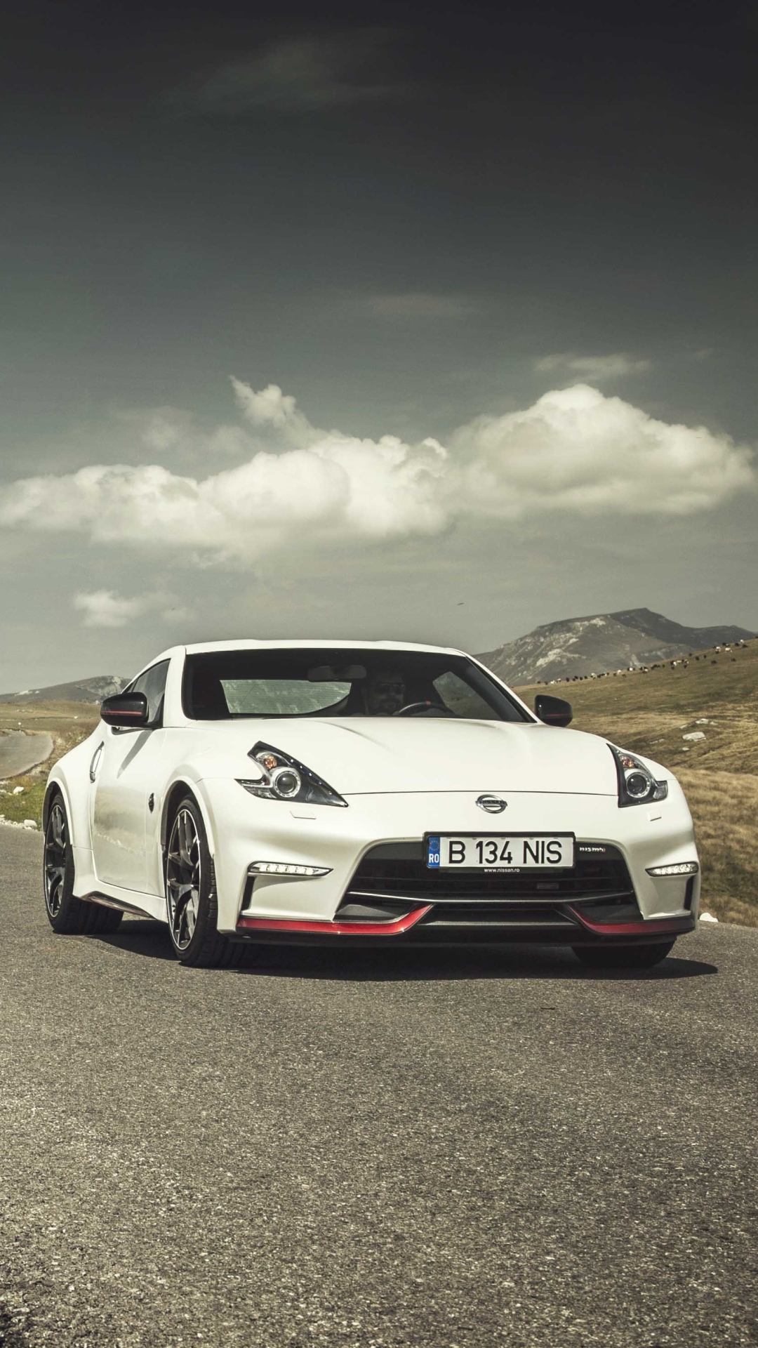 Download mobile wallpaper Nissan, Car, Nissan 370Z, Vehicle, Vehicles, White Car for free.