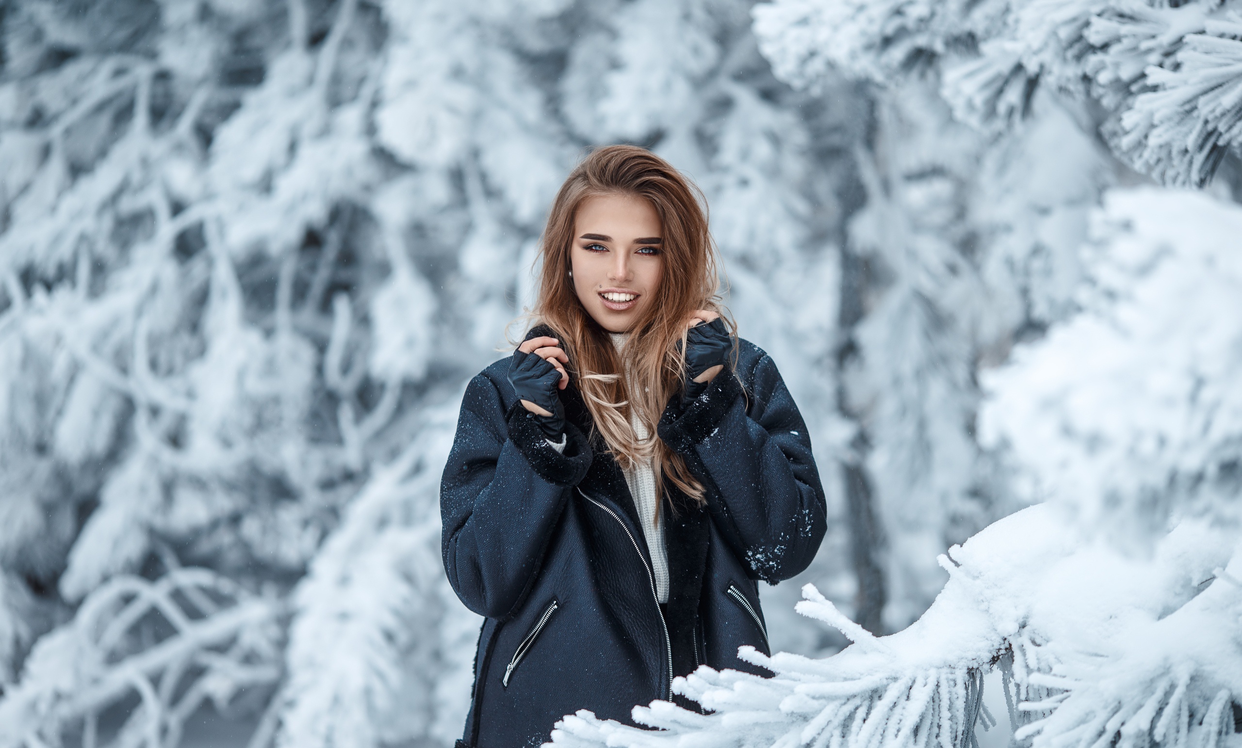 Download mobile wallpaper Winter, Smile, Brunette, Model, Women, Blue Eyes for free.