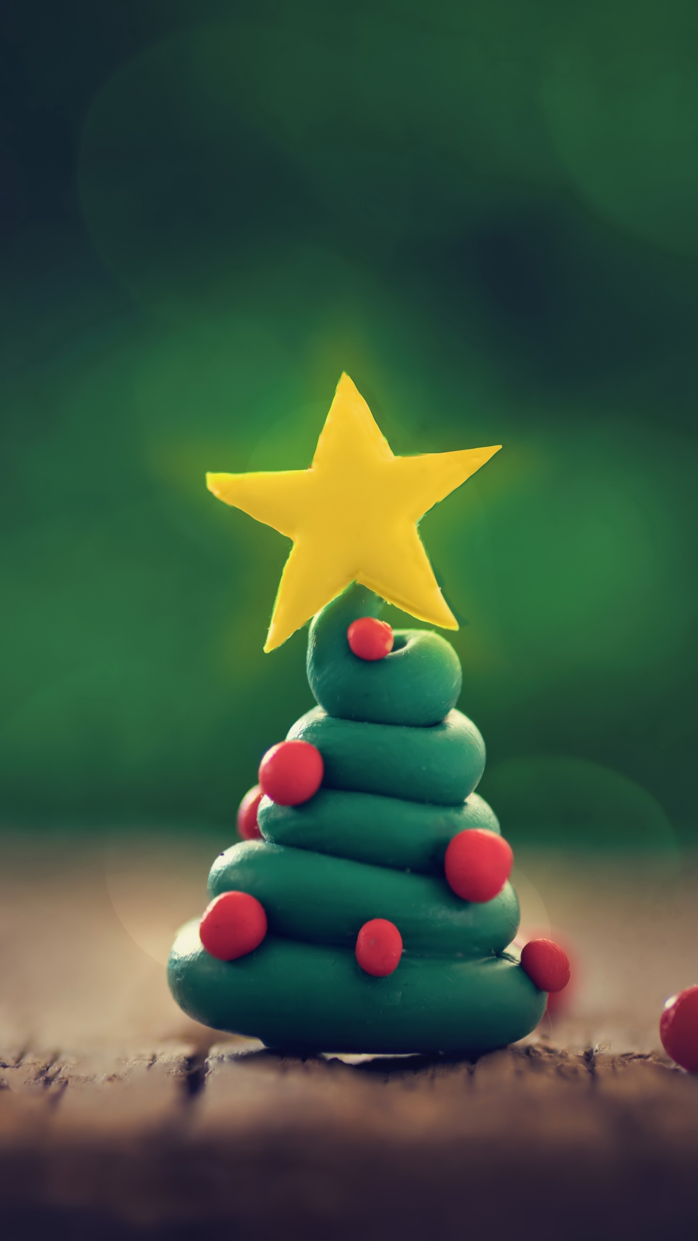 Download mobile wallpaper Christmas, Holiday, Christmas Tree for free.