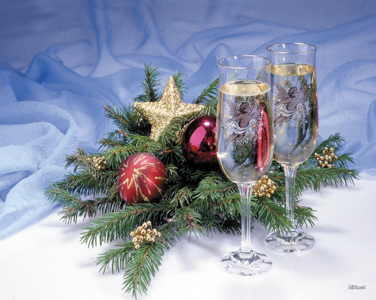 Download mobile wallpaper New Year, Food, Holidays, Christmas Xmas, Drinks for free.