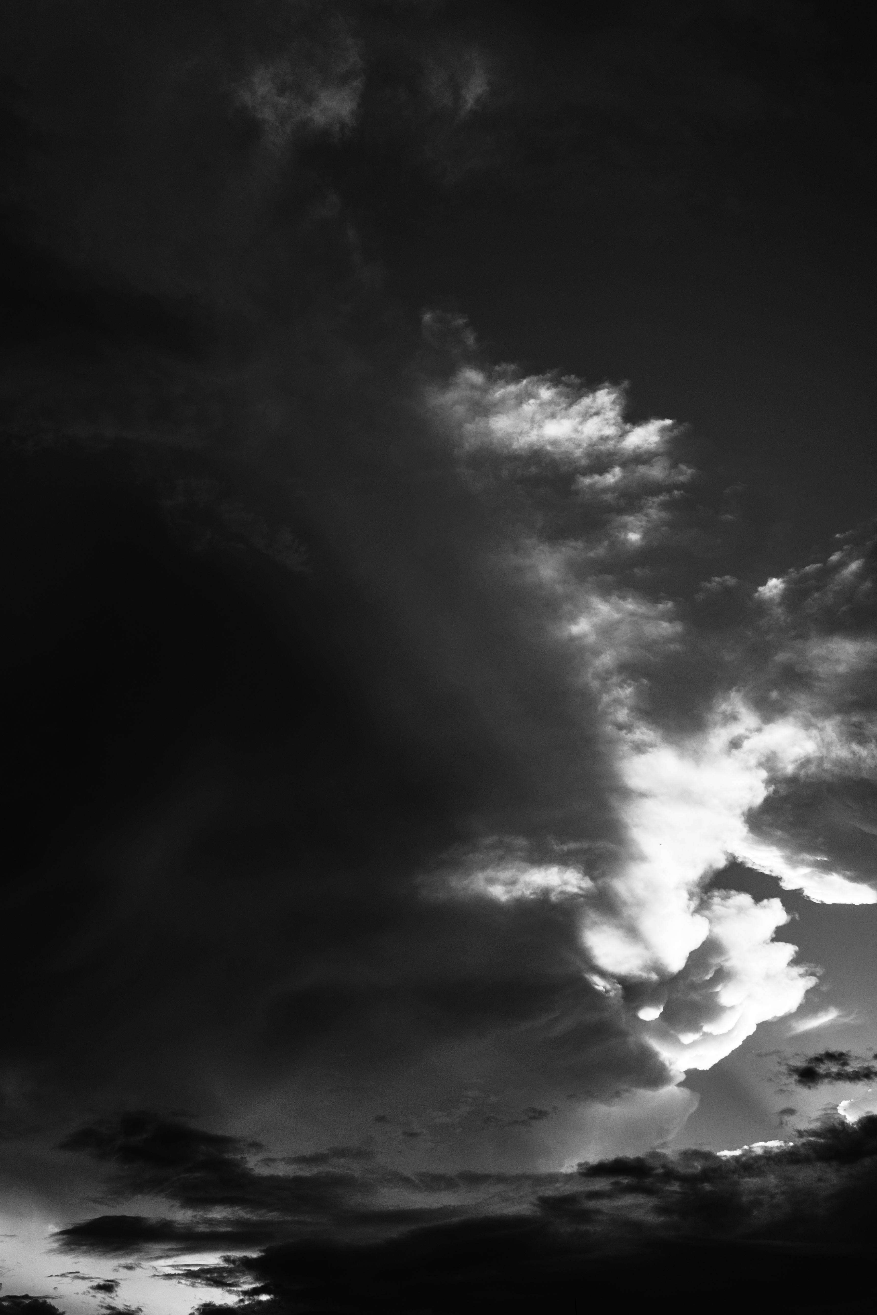 Download mobile wallpaper Clouds, Atmosphere, Sky, Chb, Nature, Bw for free.