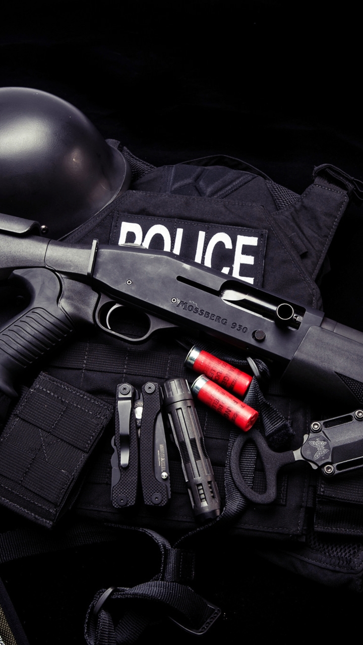 Download mobile wallpaper Weapon, Police, Gun, Weapons, Mossberg 930 for free.