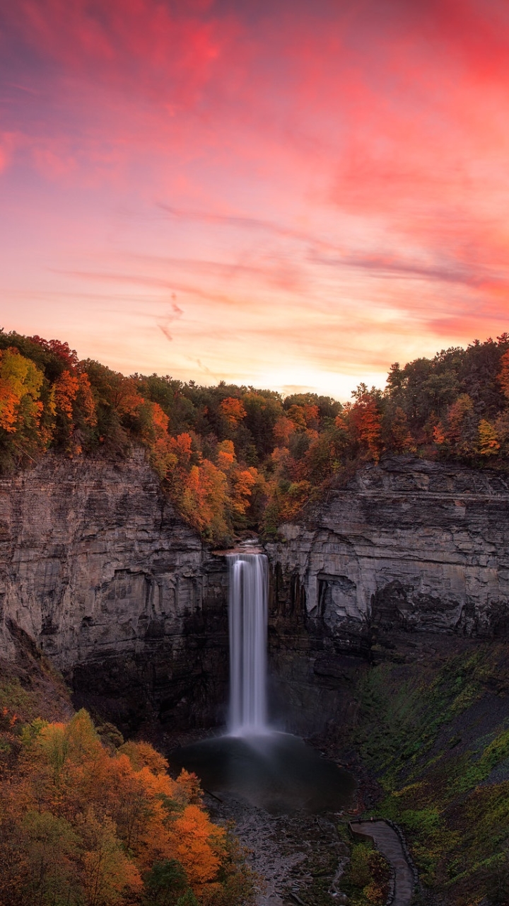 Handy-Wallpaper Natur, Herbst, Wasserfälle, Wasserfall, Wald, Cliff, Klippe, Sonnenuntergang, Erde/natur kostenlos herunterladen.