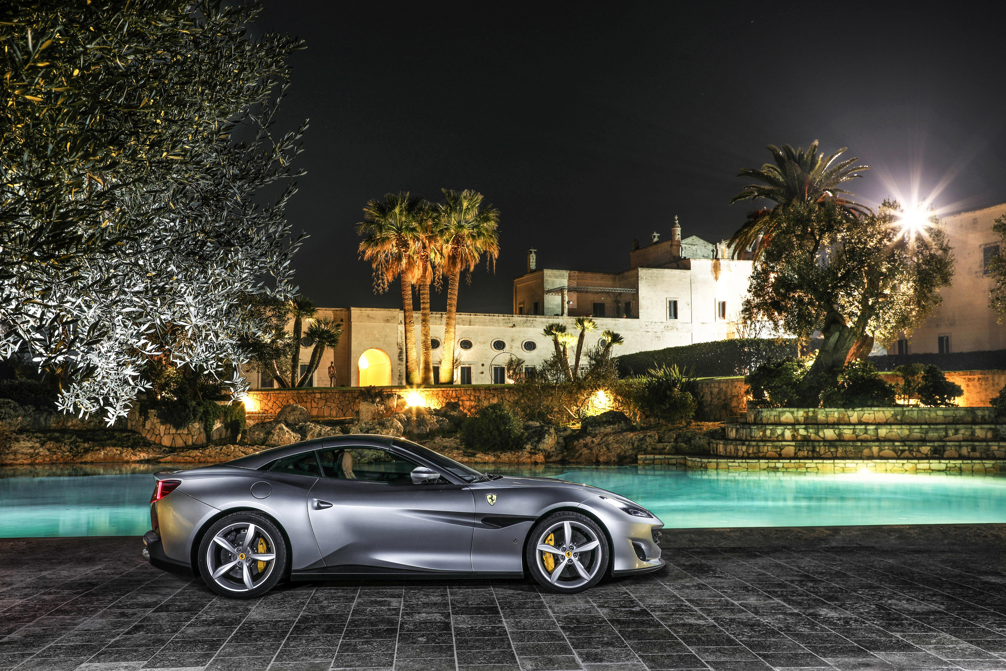 Laden Sie das Ferrari, Autos, Supersportwagen, Fahrzeuge, Silbernes Auto, Ferrari Portofino-Bild kostenlos auf Ihren PC-Desktop herunter