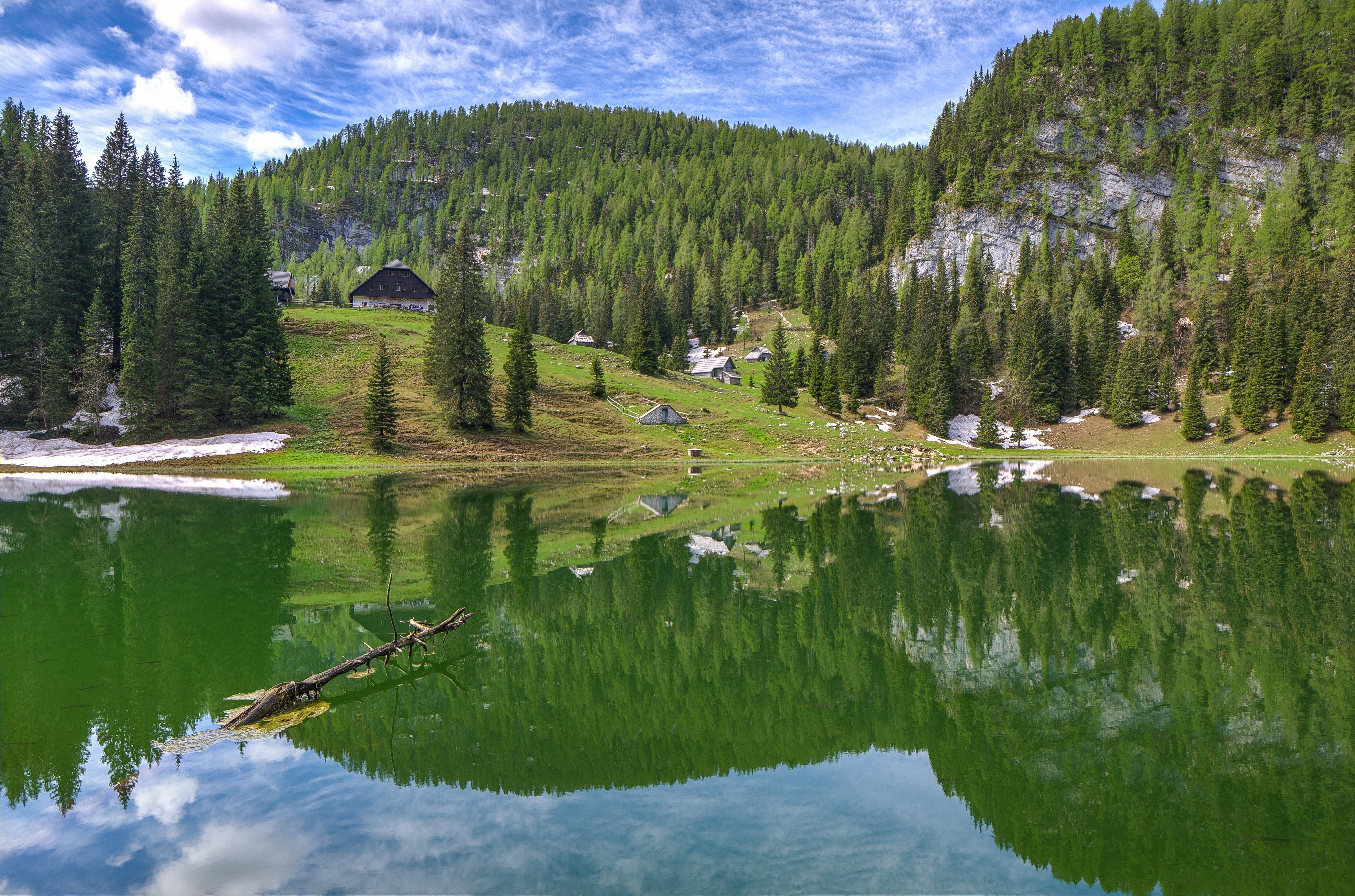 Descarga gratis la imagen Naturaleza, Lago, Montañas, Árboles, Reflexión en el escritorio de tu PC