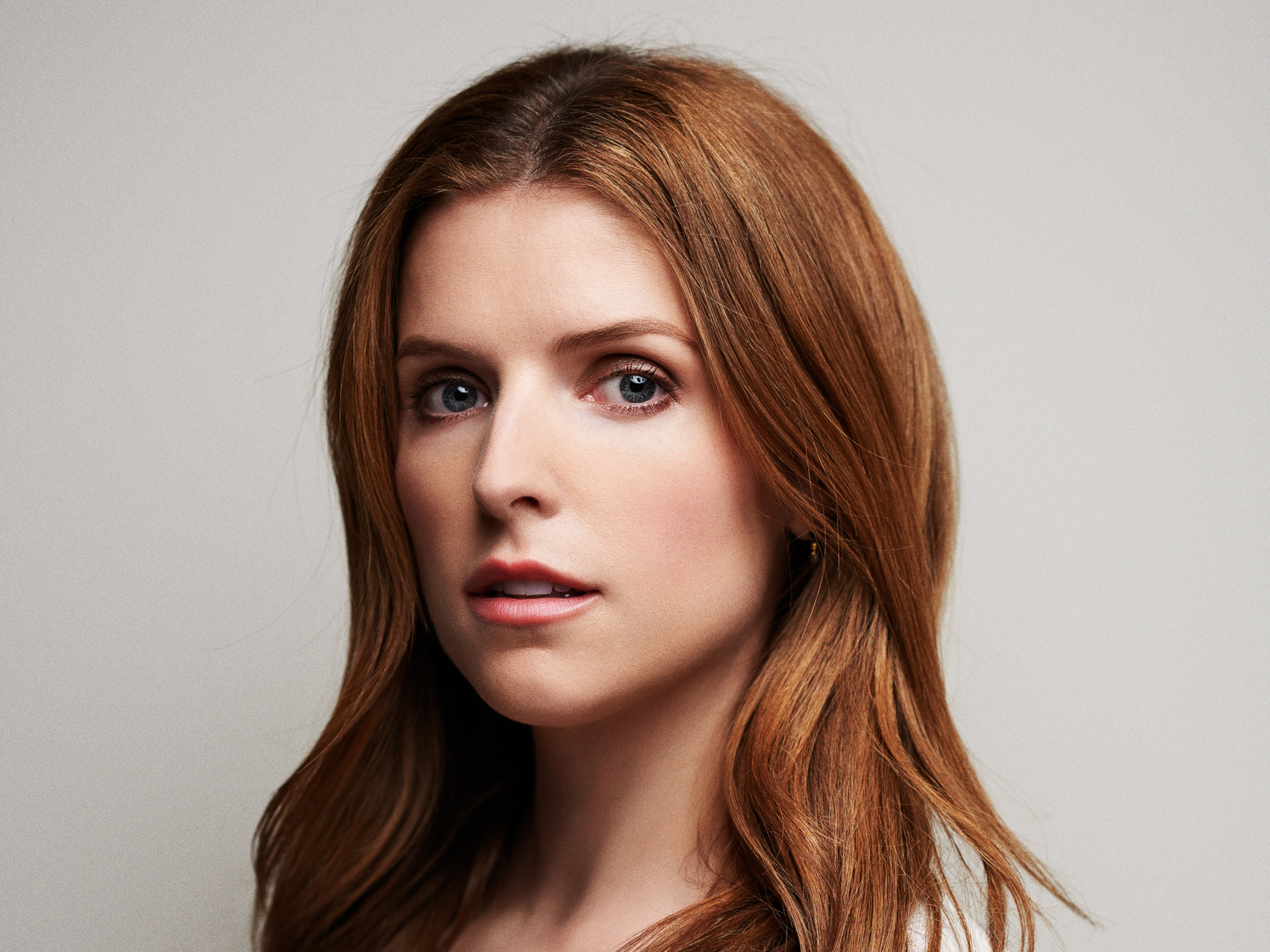 Free download wallpaper Redhead, Face, Blue Eyes, American, Celebrity, Actress, Anna Kendrick on your PC desktop
