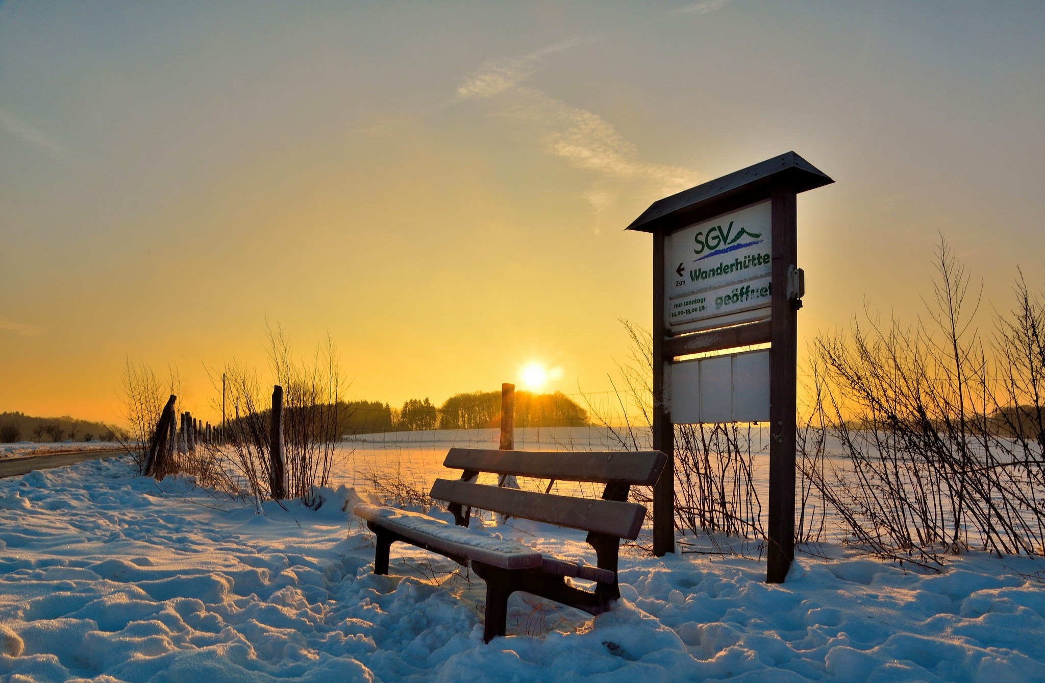 Téléchargez des papiers peints mobile Hiver, Banc, Photographie, Lever De Soleil gratuitement.