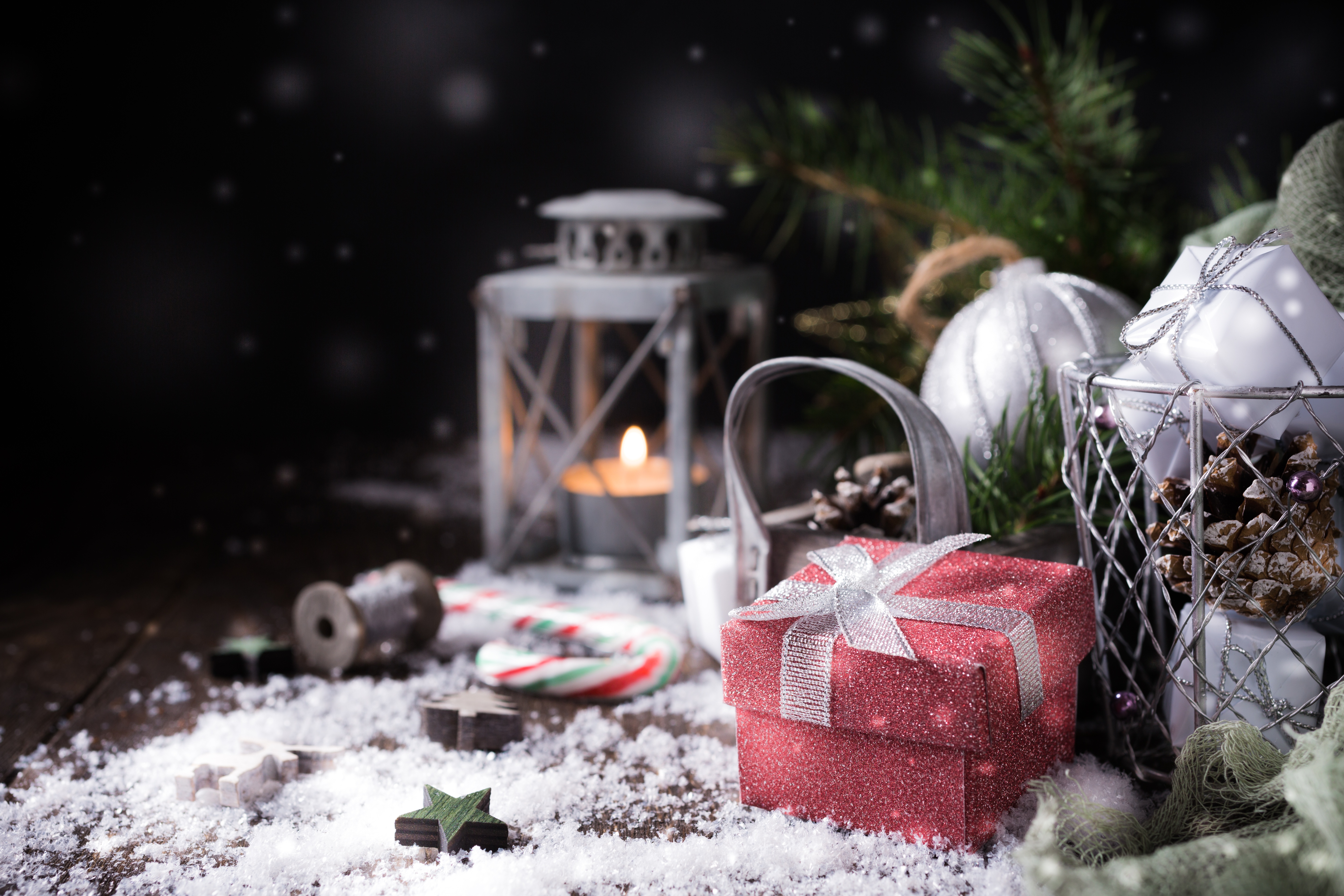 Laden Sie das Feiertage, Weihnachten, Geschenk, Weihnachtsschmuck, Kerze, Zuckerstange-Bild kostenlos auf Ihren PC-Desktop herunter