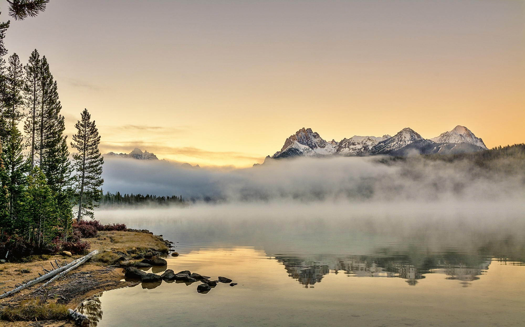 Free download wallpaper Nature, Mountain, Lake, Reflection, Fog, Earth on your PC desktop