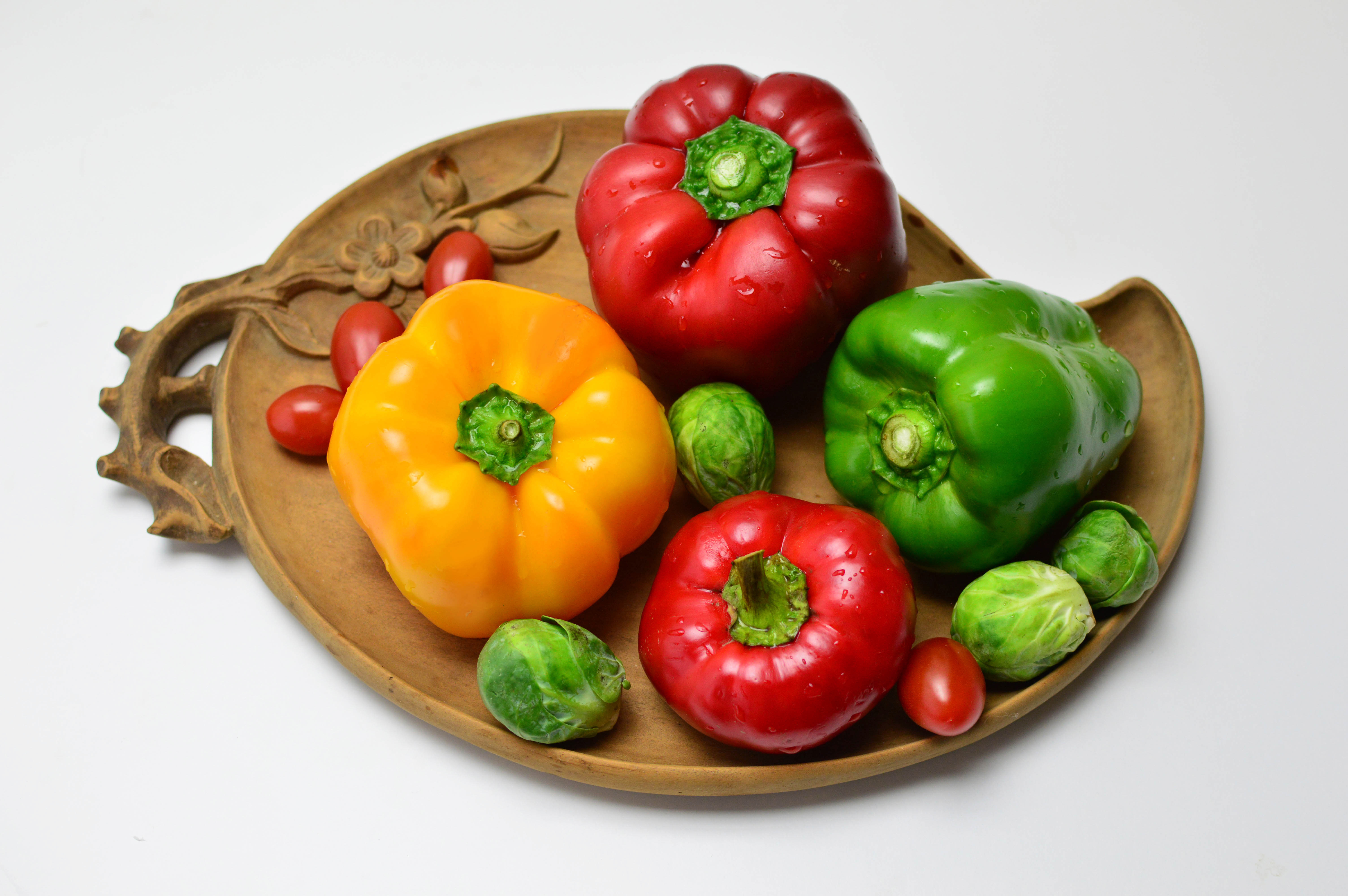 Descarga gratuita de fondo de pantalla para móvil de Pimienta, Tomate, Verdura, Alimento, Bodegón.