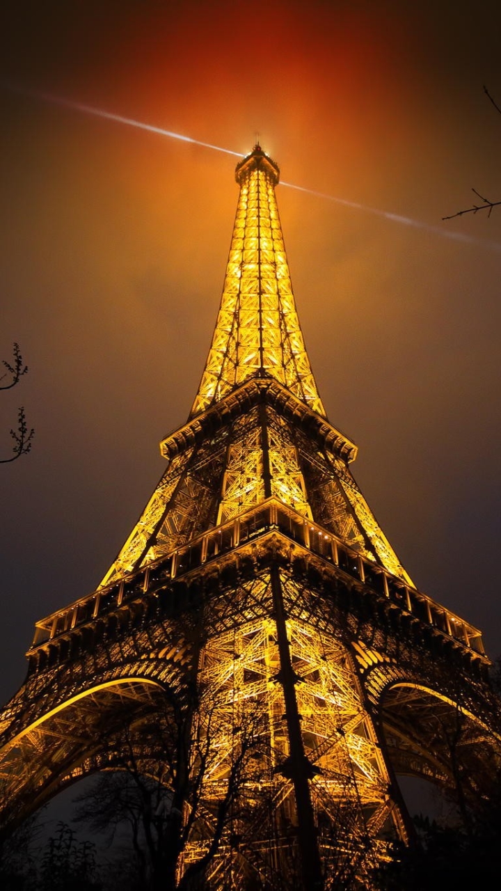 Download mobile wallpaper Night, Eiffel Tower, Monuments, Light, Close Up, Man Made for free.