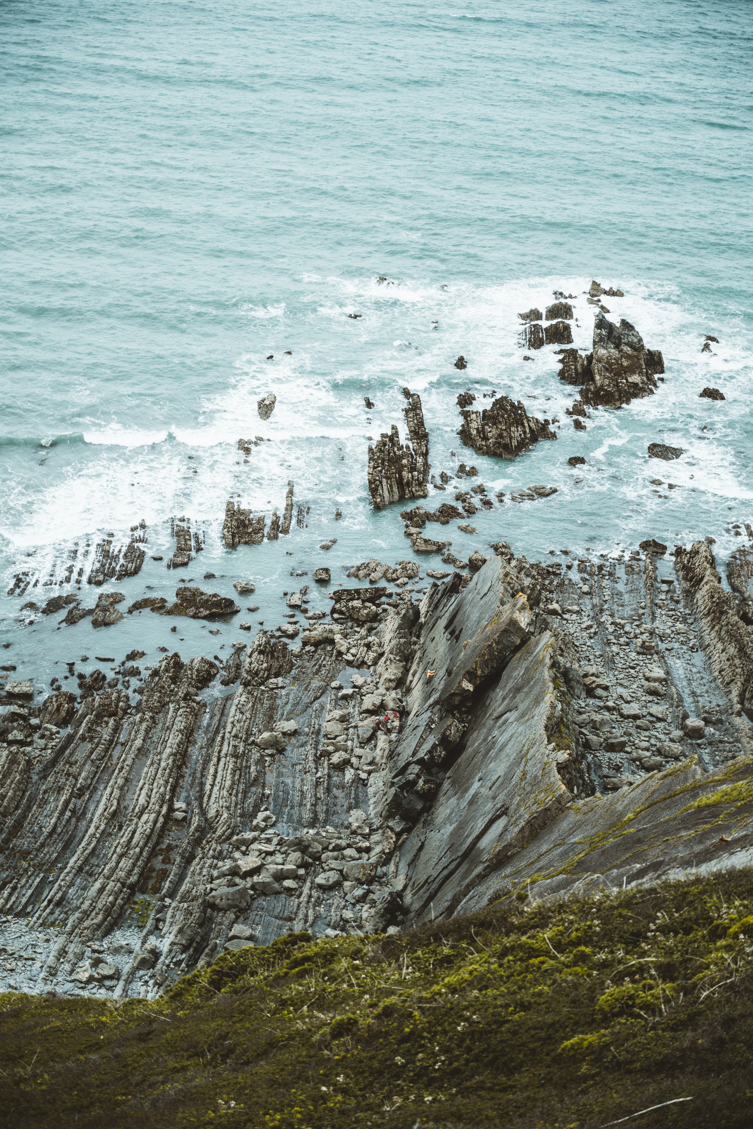 Free download wallpaper Nature, Rock, Coast, Moss, Sea, Waves on your PC desktop