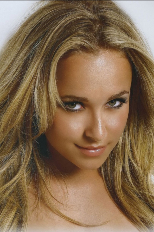 Download mobile wallpaper Celebrity, Hayden Panettiere for free.