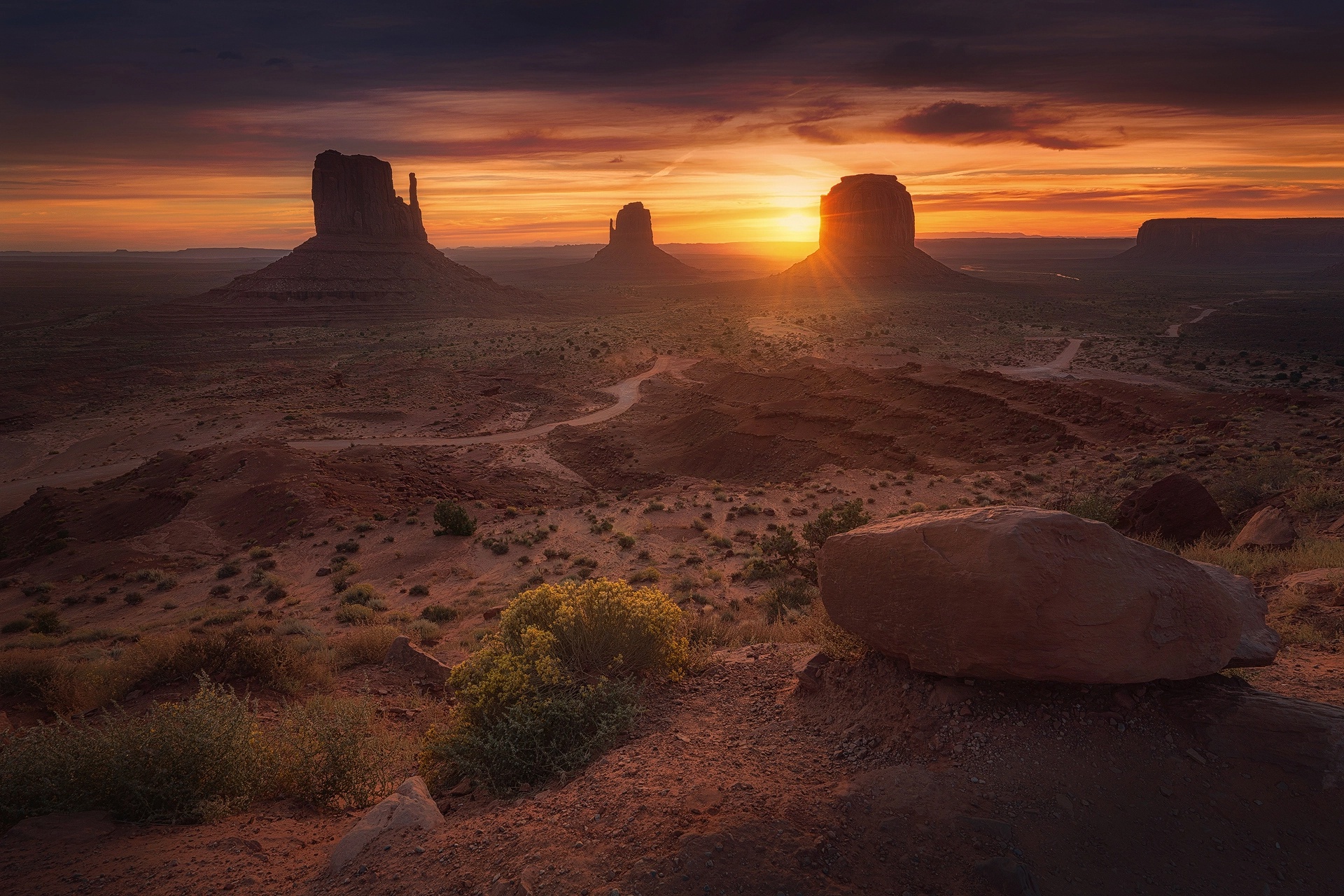 Free download wallpaper Landscape, Nature, Desert, Sunrise, Earth, Monument Valley on your PC desktop