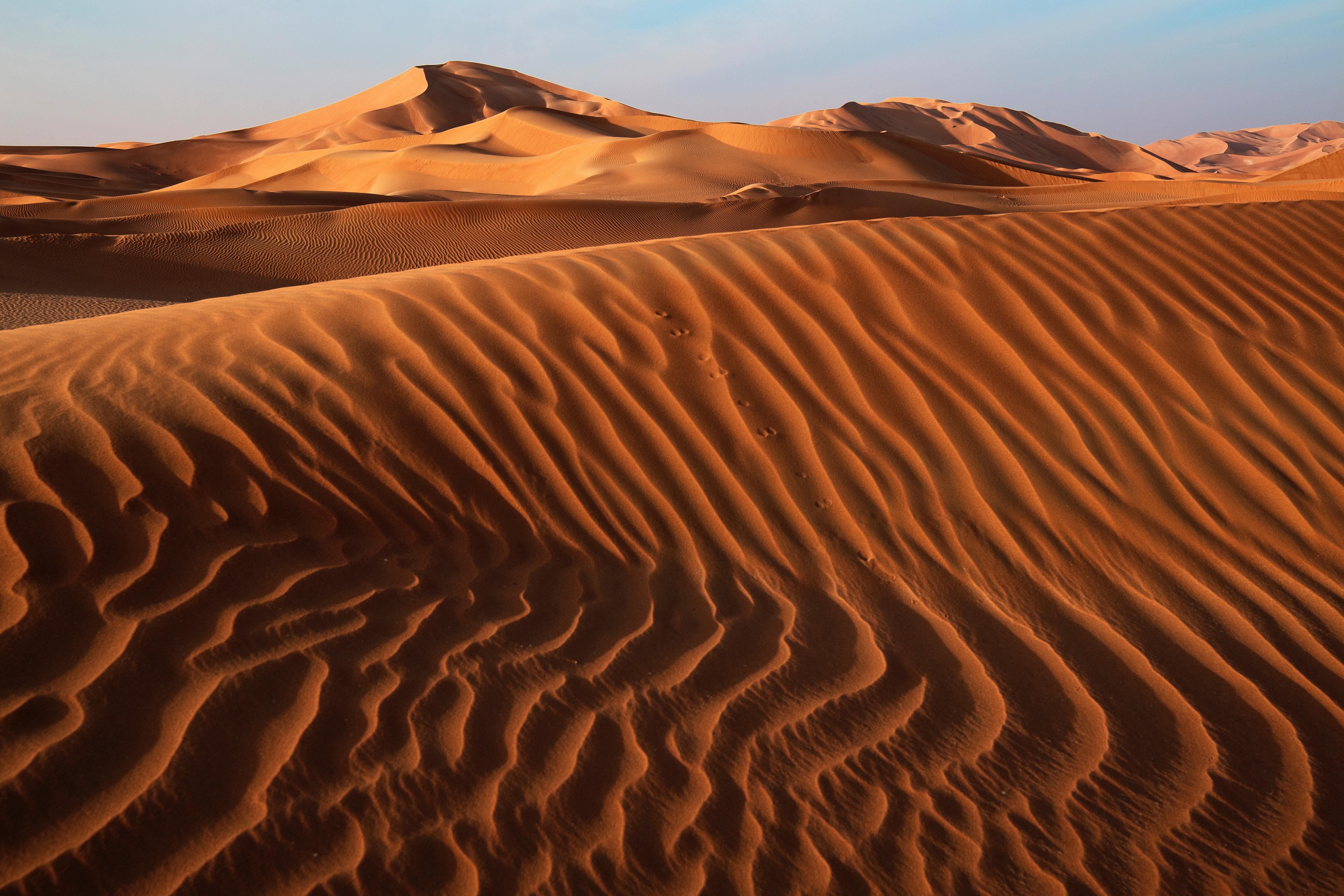 Download mobile wallpaper Sky, Relief, Links, Sand, Nature, Dunes, Desert for free.