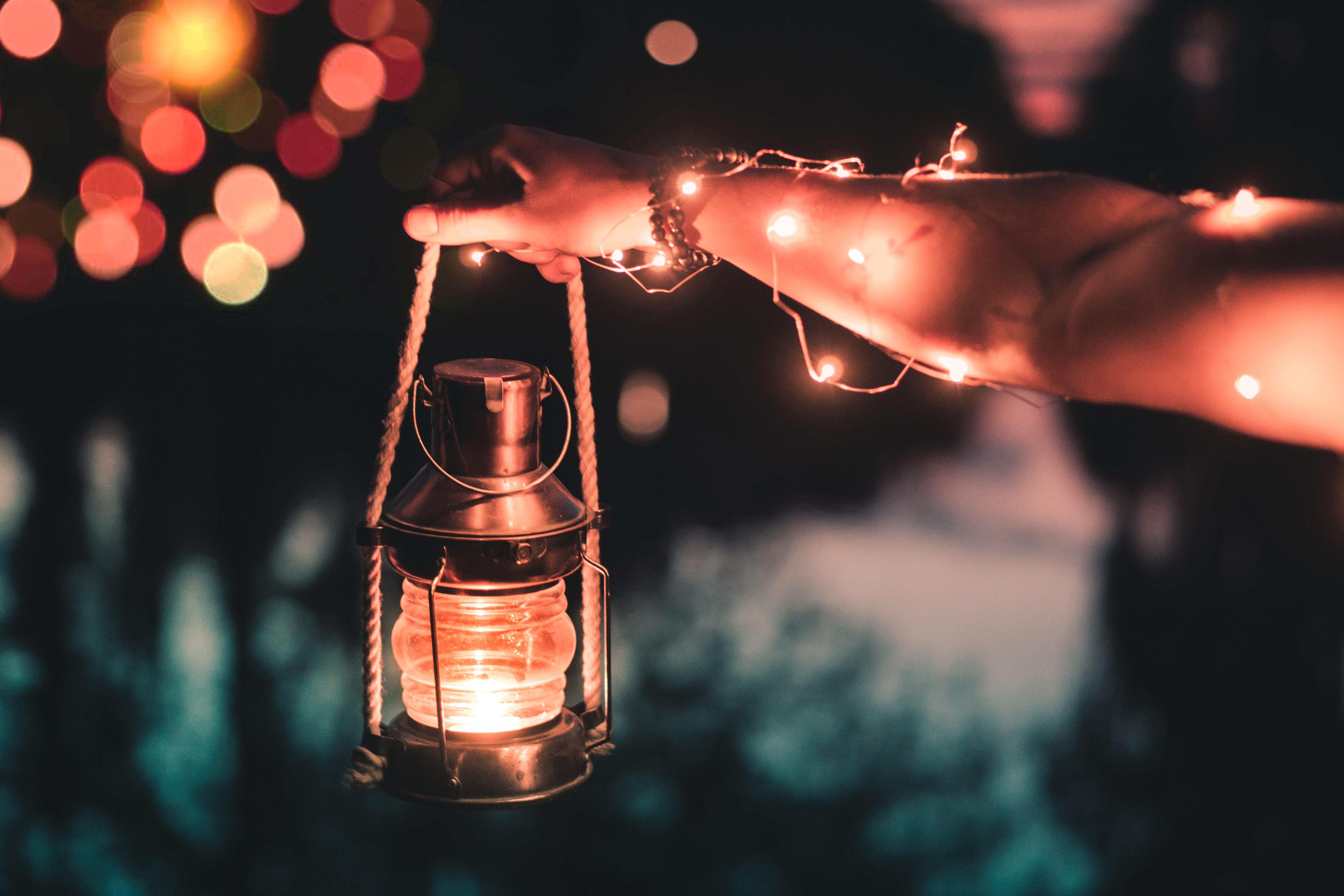 Free download wallpaper Night, Light, Lantern, Bokeh, Man Made on your PC desktop