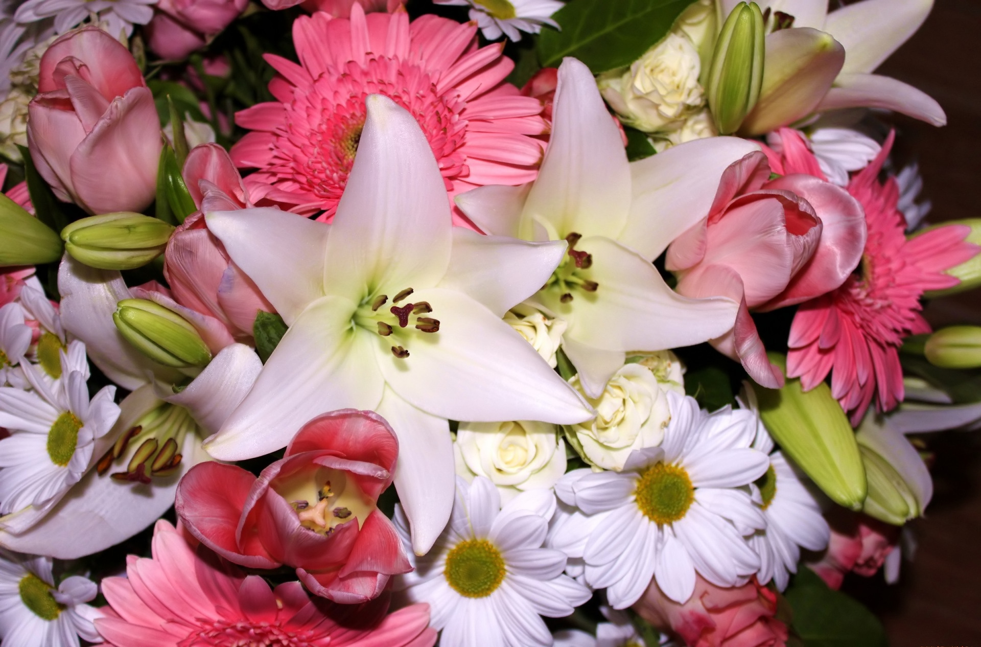 Free download wallpaper Flowers, Flower, Bouquet, Earth on your PC desktop