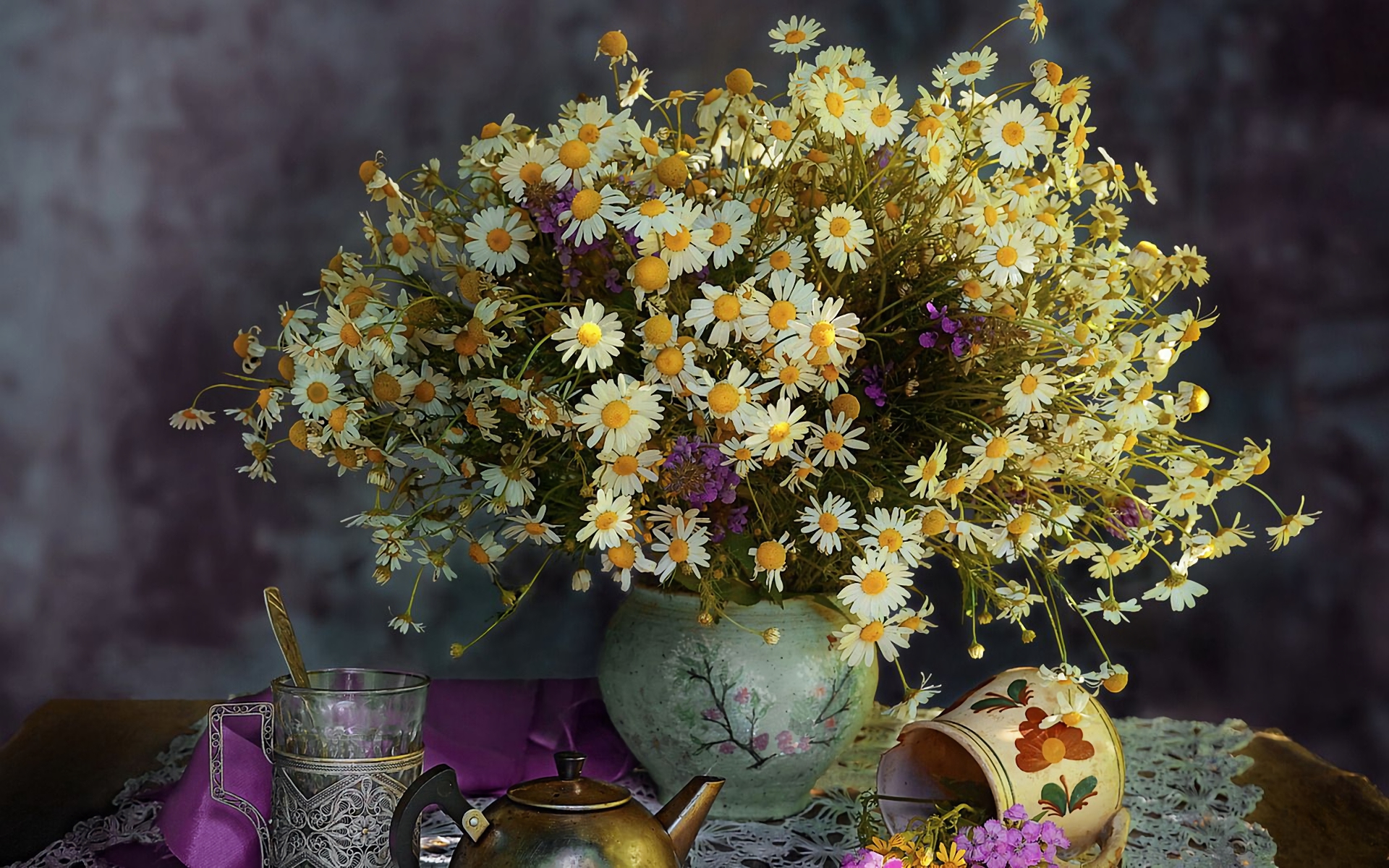 Free download wallpaper Still Life, Flower, Vase, Teapot, Daisy, Photography, White Flower on your PC desktop