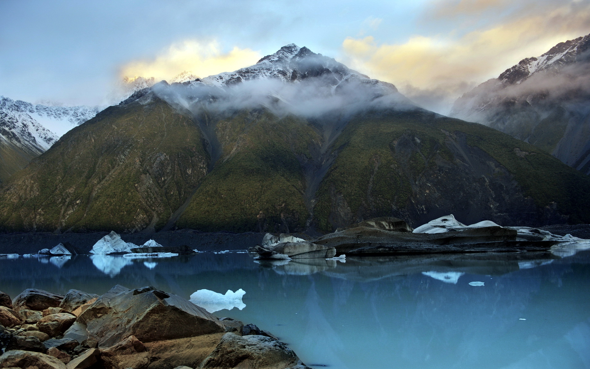 Mountains  Free Stock Photos