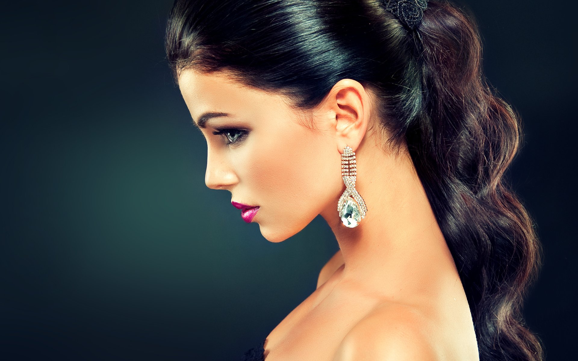 Download mobile wallpaper Profile, Face, Brunette, Model, Women, Earrings, Makeup for free.